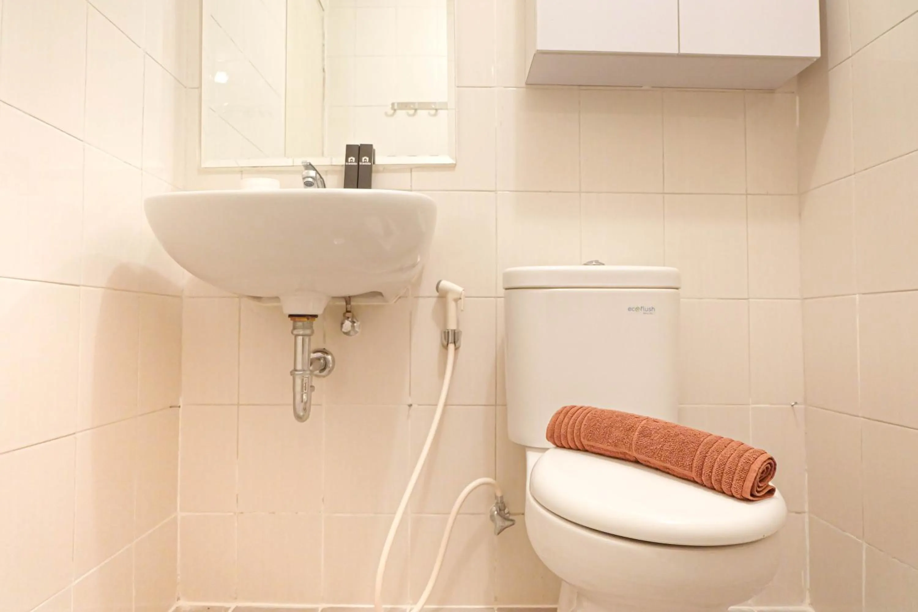 Fabulous 2BR Signature Park Grande Apartment By Travelio