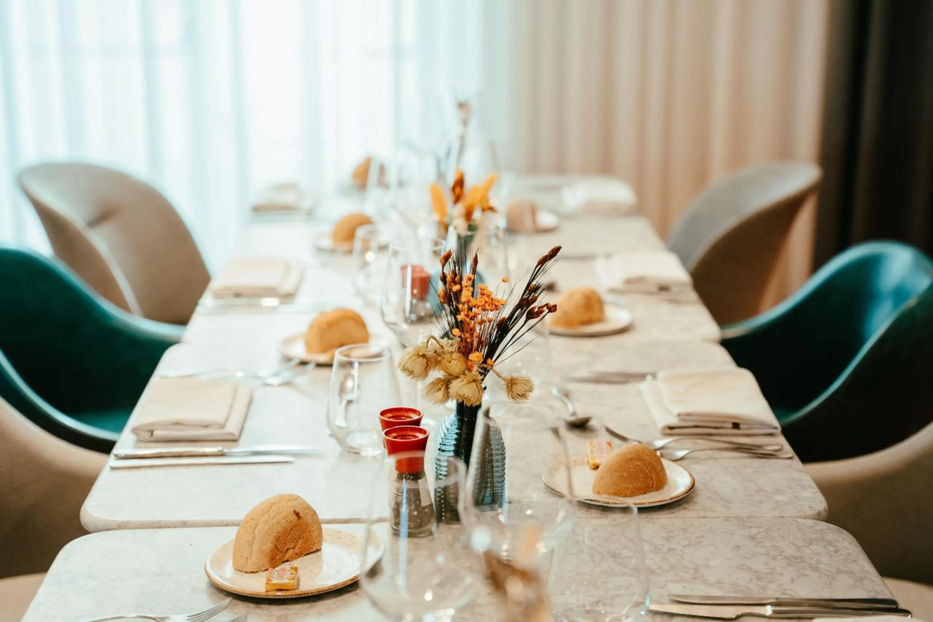 Restaurant/places to eat in Residence Inn by Marriott Ghent