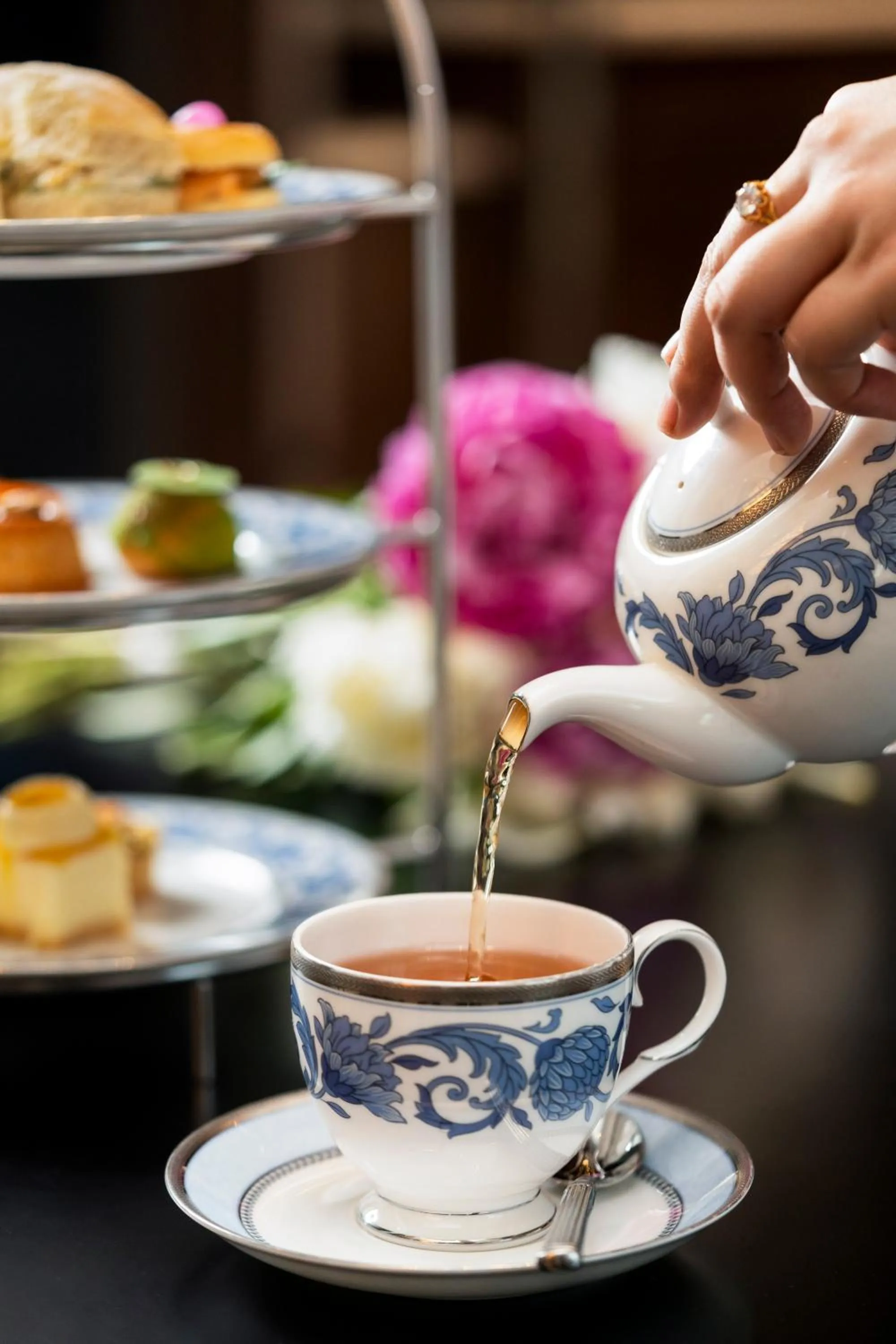 Lounge or bar in The Ritz-Carlton, Pune