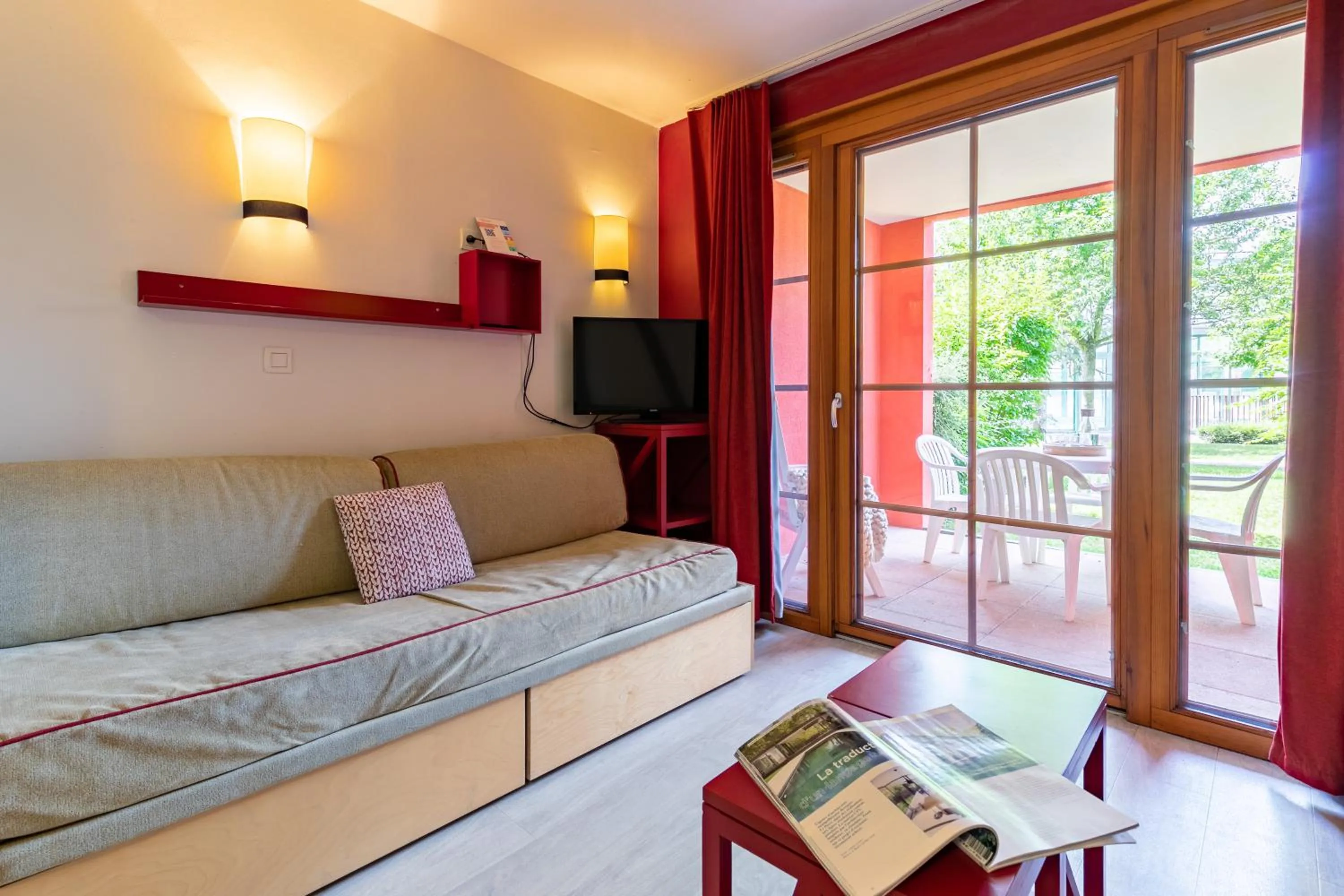 Communal lounge/ TV room, Bed in Résidence Pierre & Vacances Le Clos d'Eguisheim