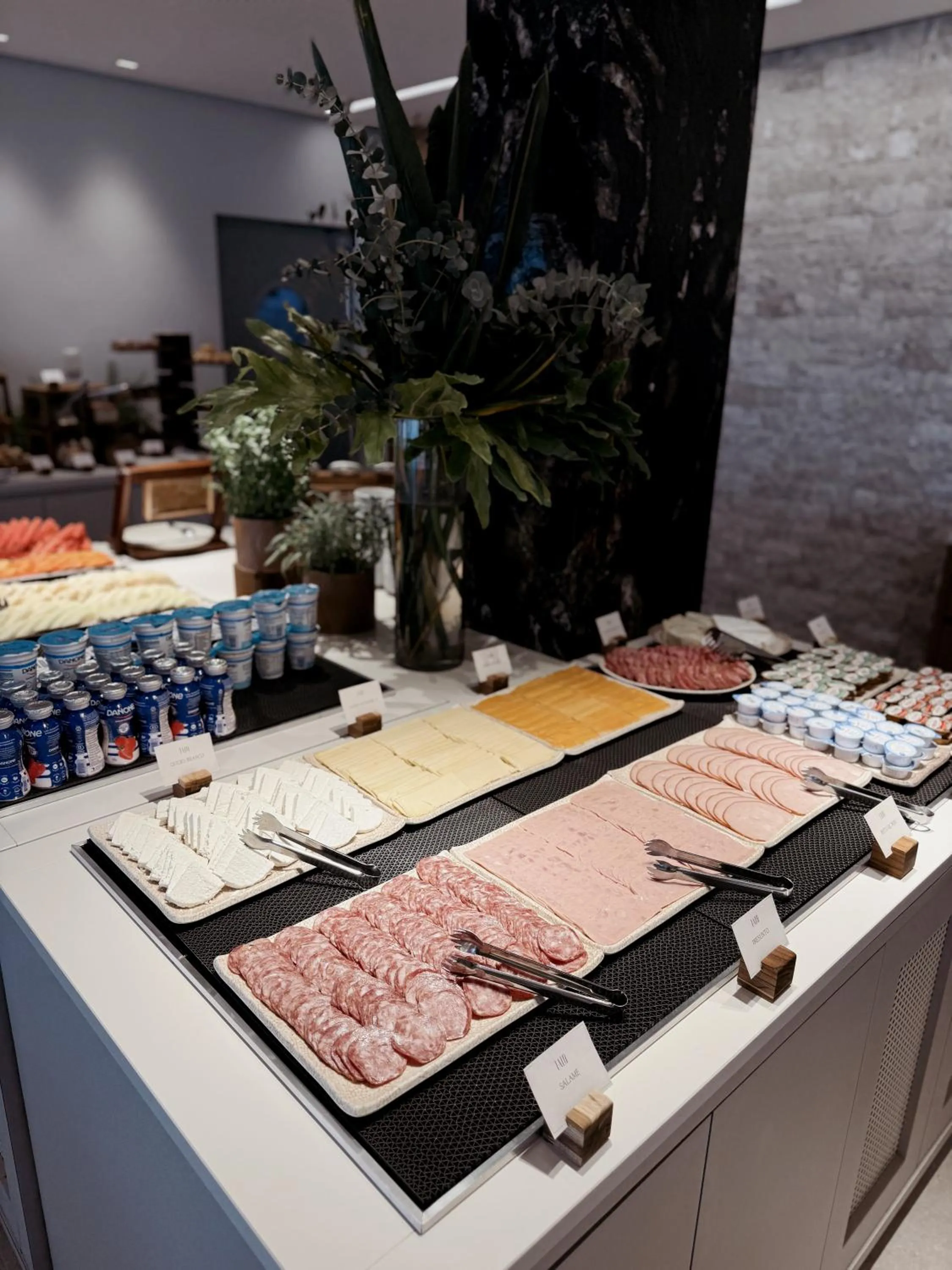 Breakfast in Monthez Hotel & Eventos