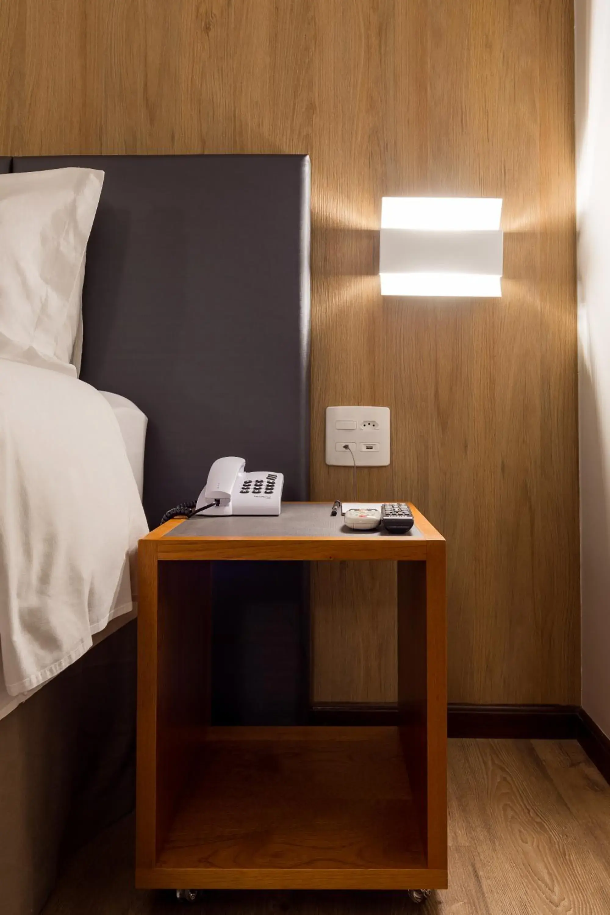 Superior Double or Twin Room with City View - single occupancy in Monthez Hotel & Eventos Superior Double or Twin Room with City View - single occupancy in Monthez Hotel & Eventos