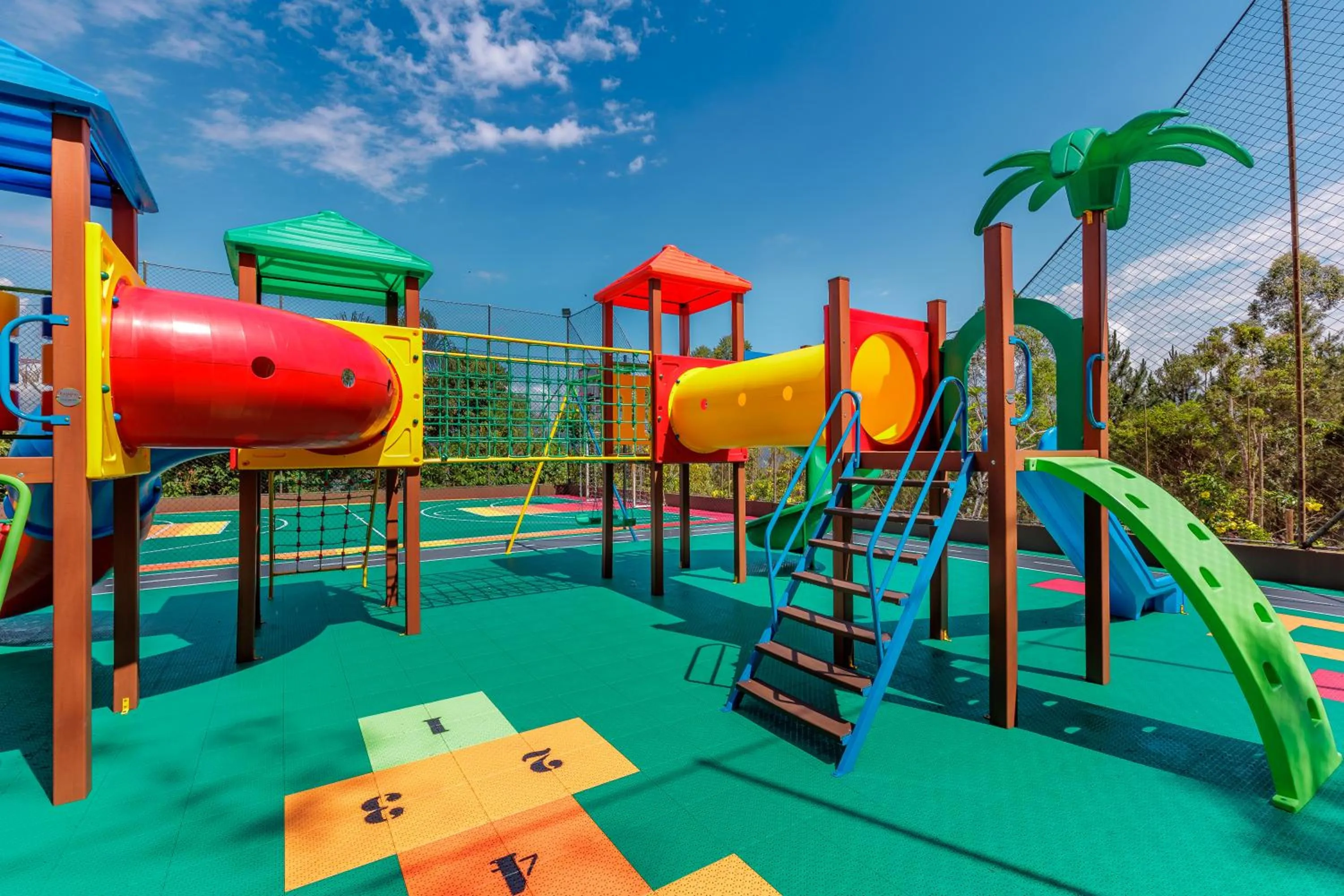 Children play ground in Monthez Hotel & Eventos