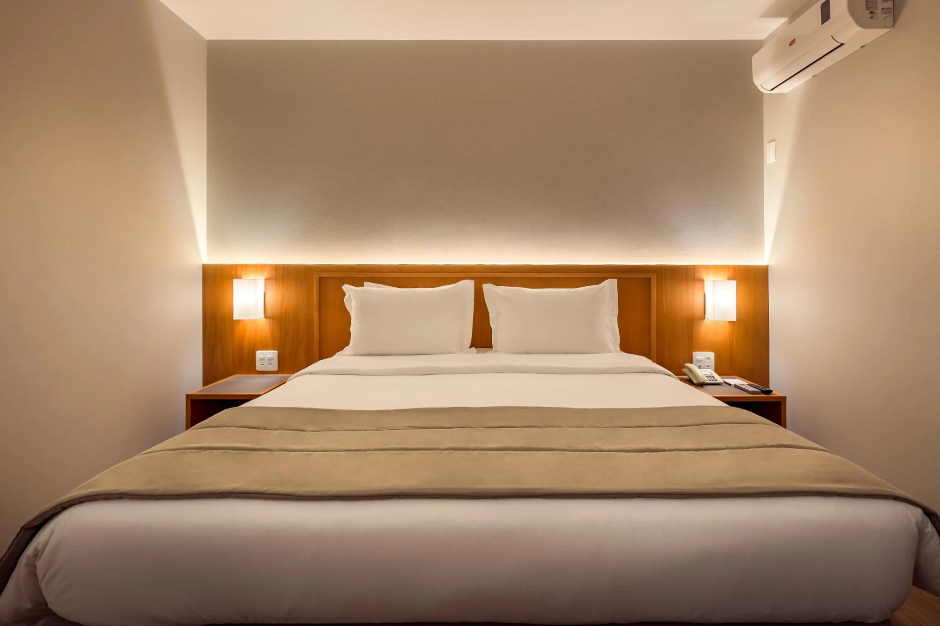 Bedroom, Bed in Monthez Hotel & Eventos