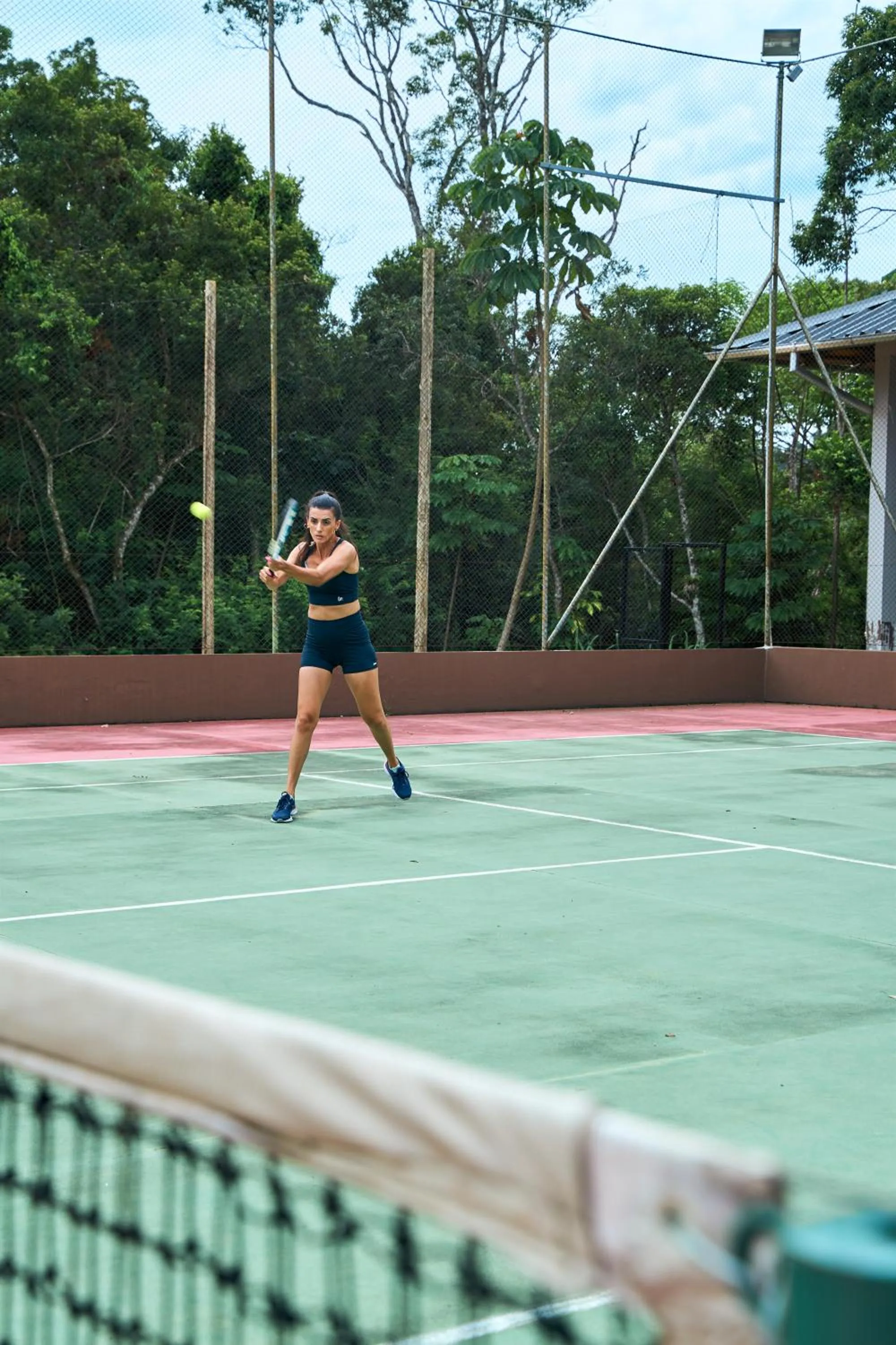Tennis court in Monthez Hotel & Eventos