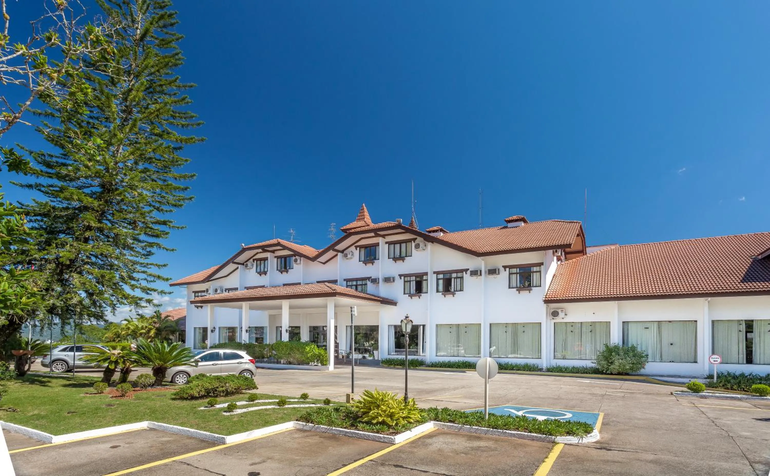 Property building in Monthez Hotel & Eventos