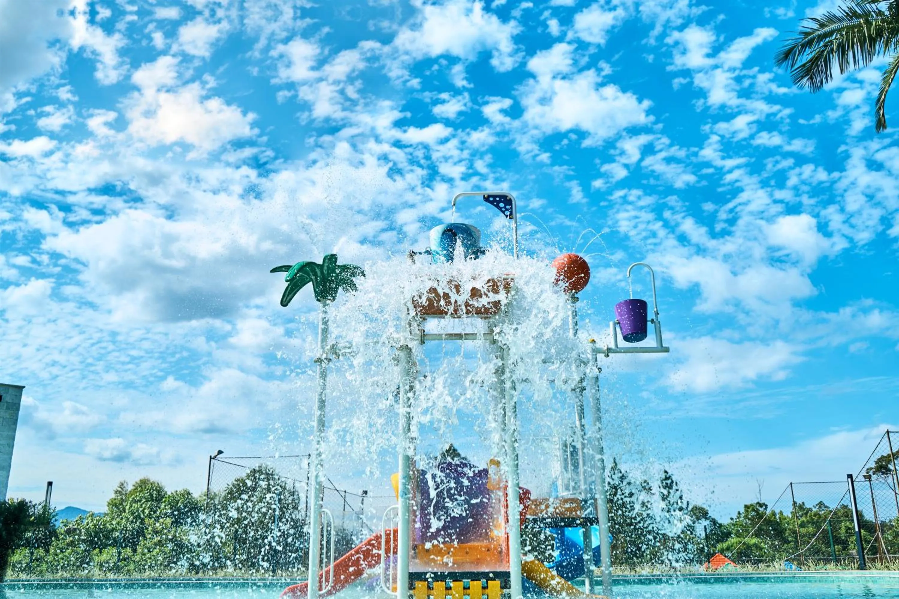 Aqua park in Monthez Hotel & Eventos