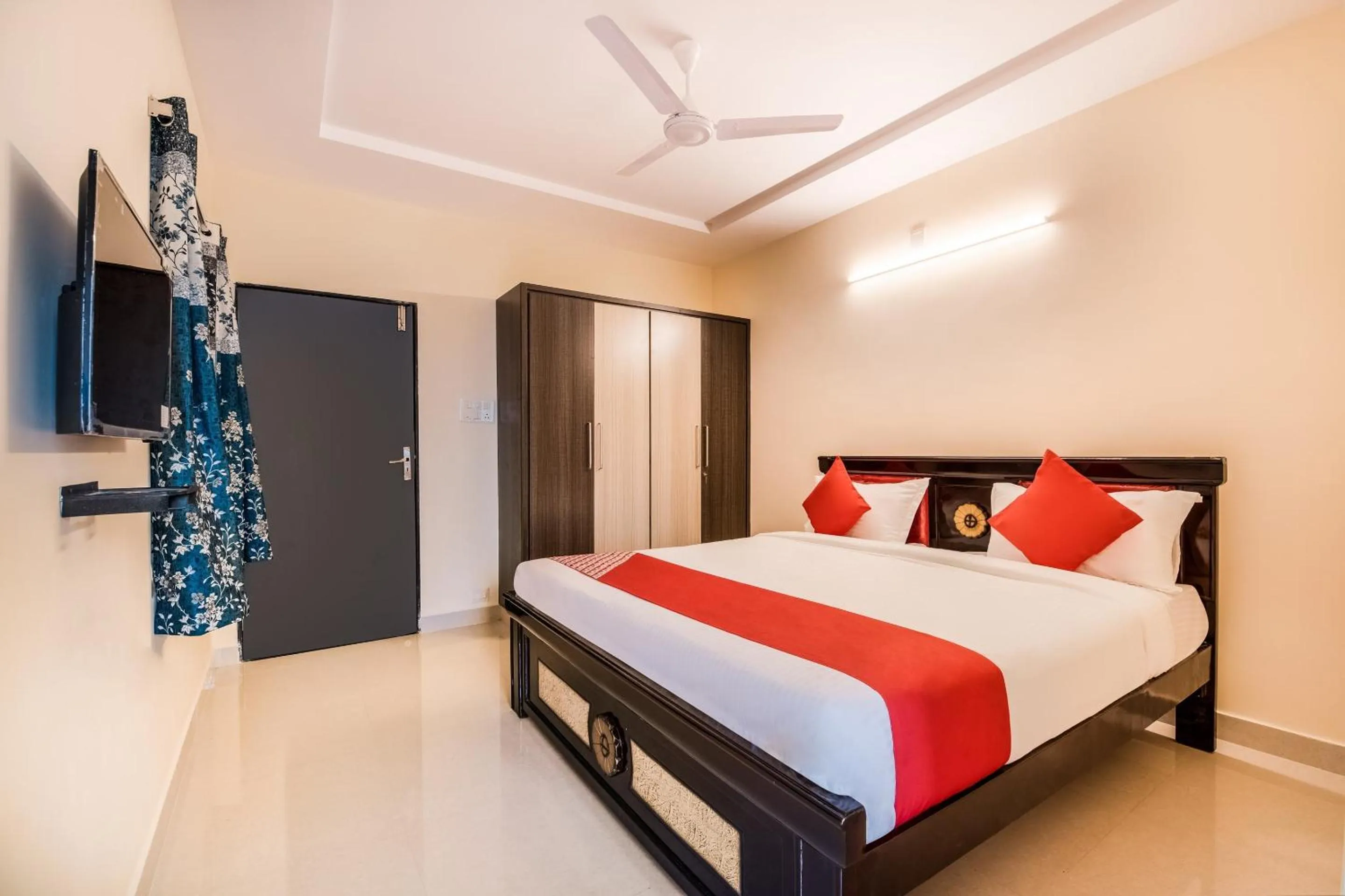 Bedroom, Bed in Super Hotel O Coastal Inn