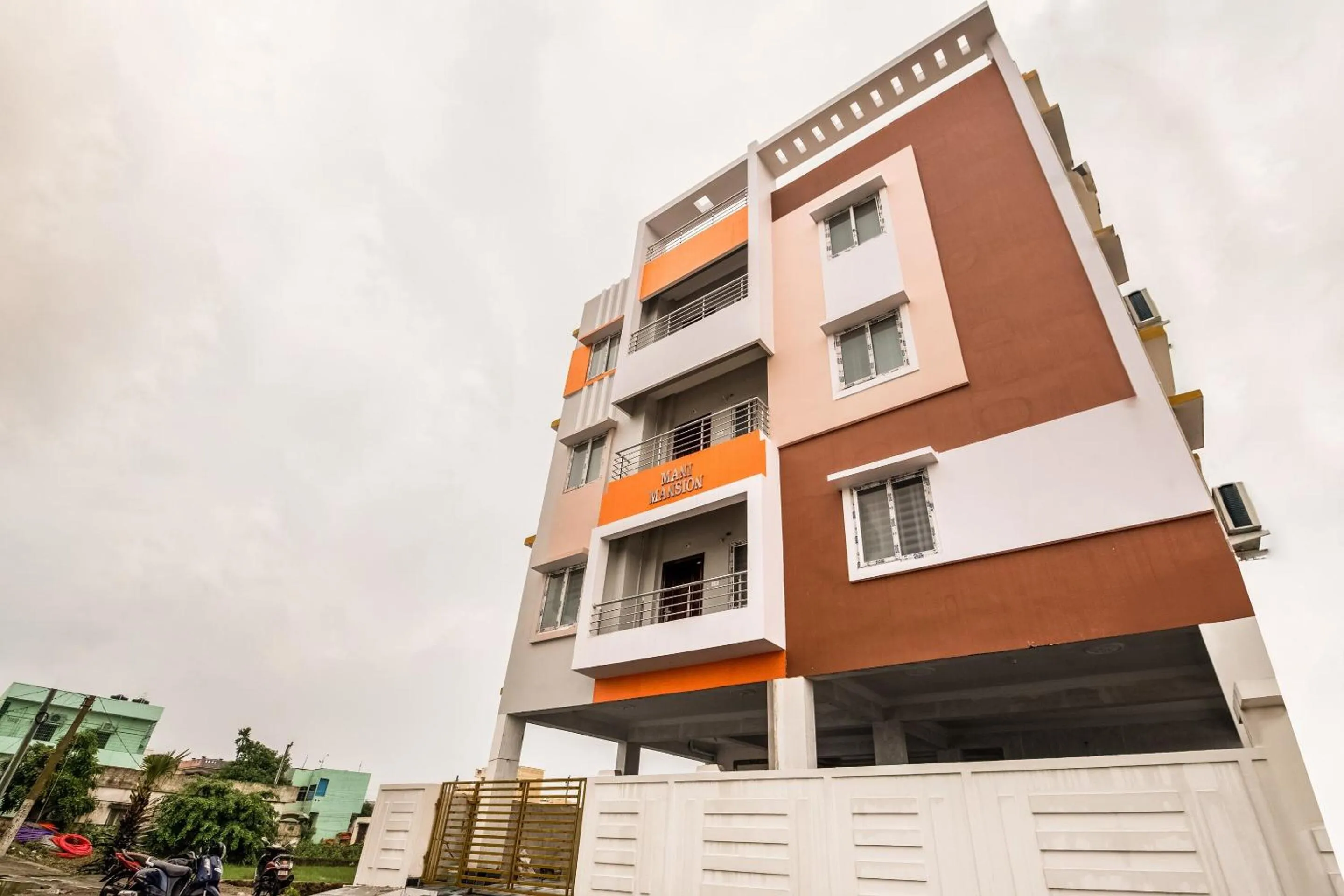 Facade/entrance in Super Hotel O Coastal Inn