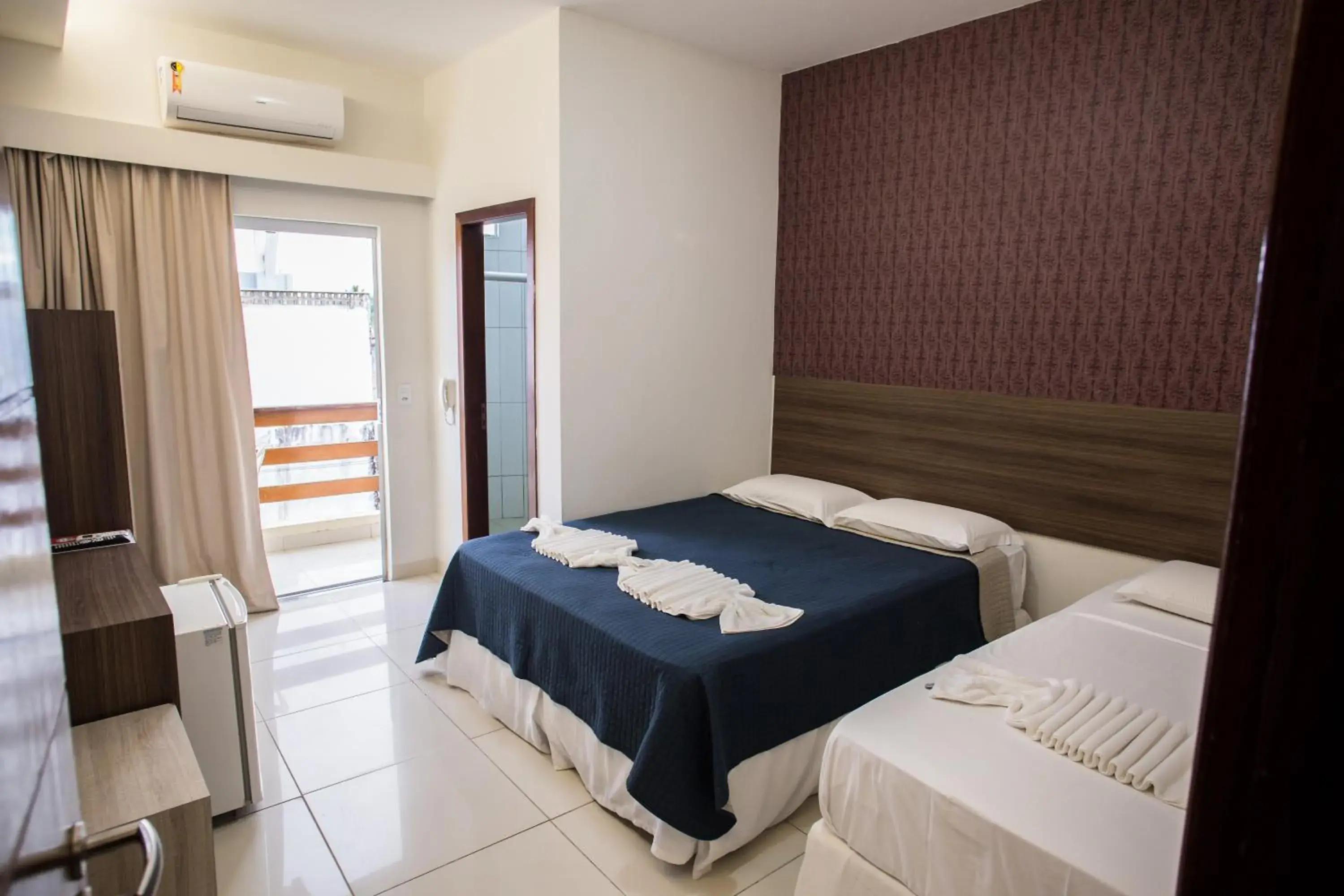 Triple Room with Side Balcony in Pousada Orla dos Corais Triple Room with Side Balcony in Pousada Orla dos Corais