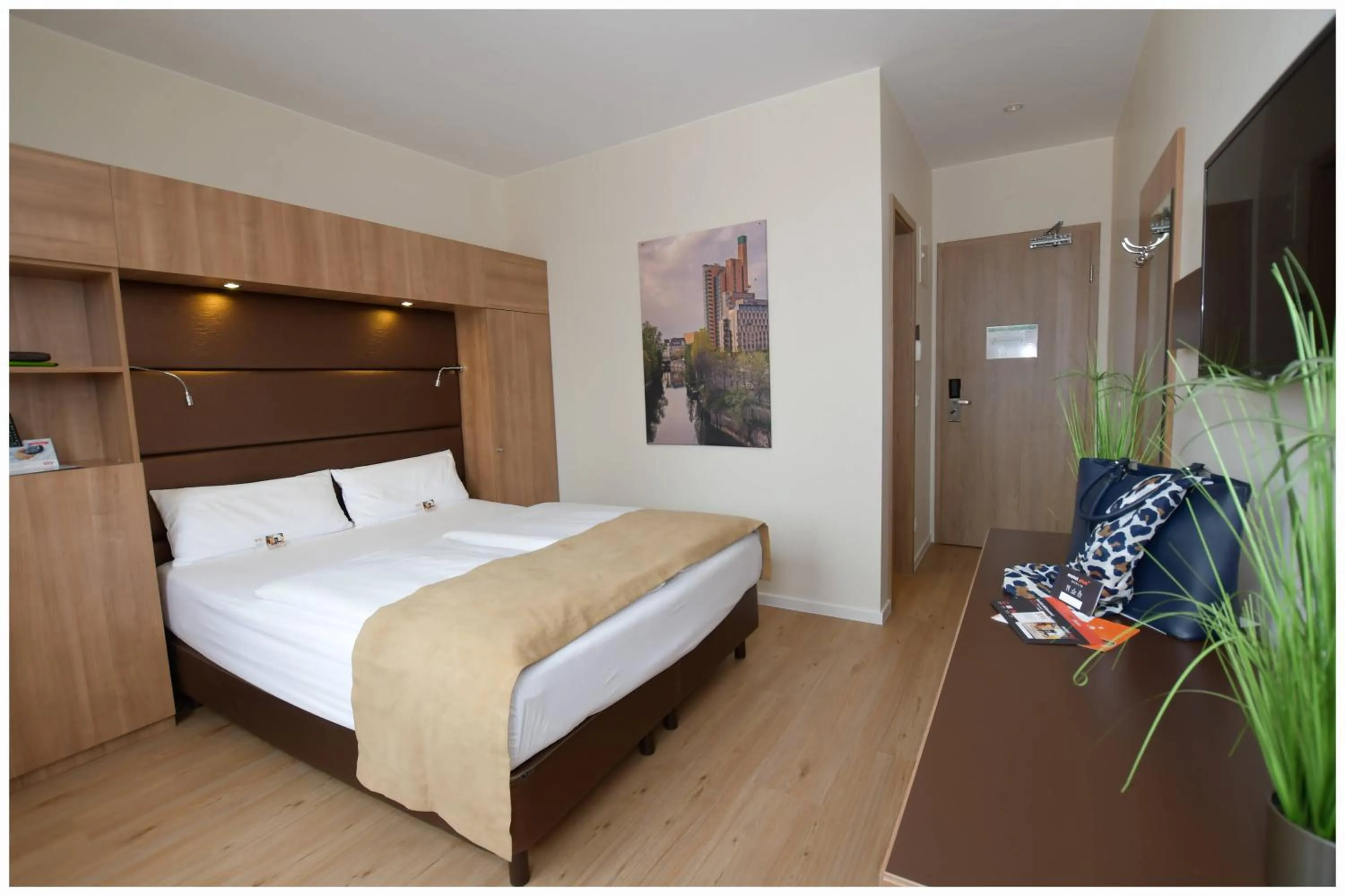 Bed in Motel Plus Berlin