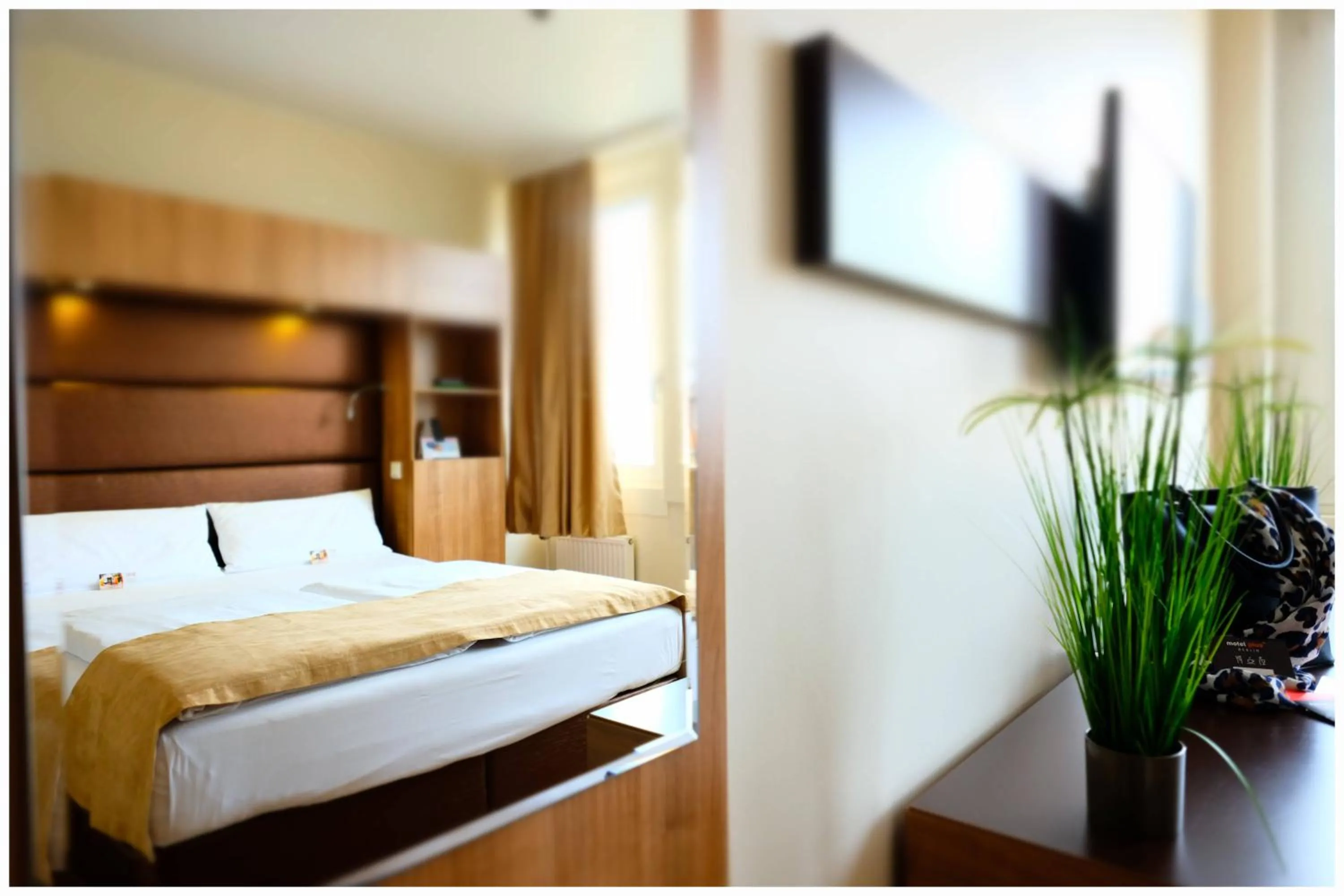 Photo of the whole room, Bed in Motel Plus Berlin