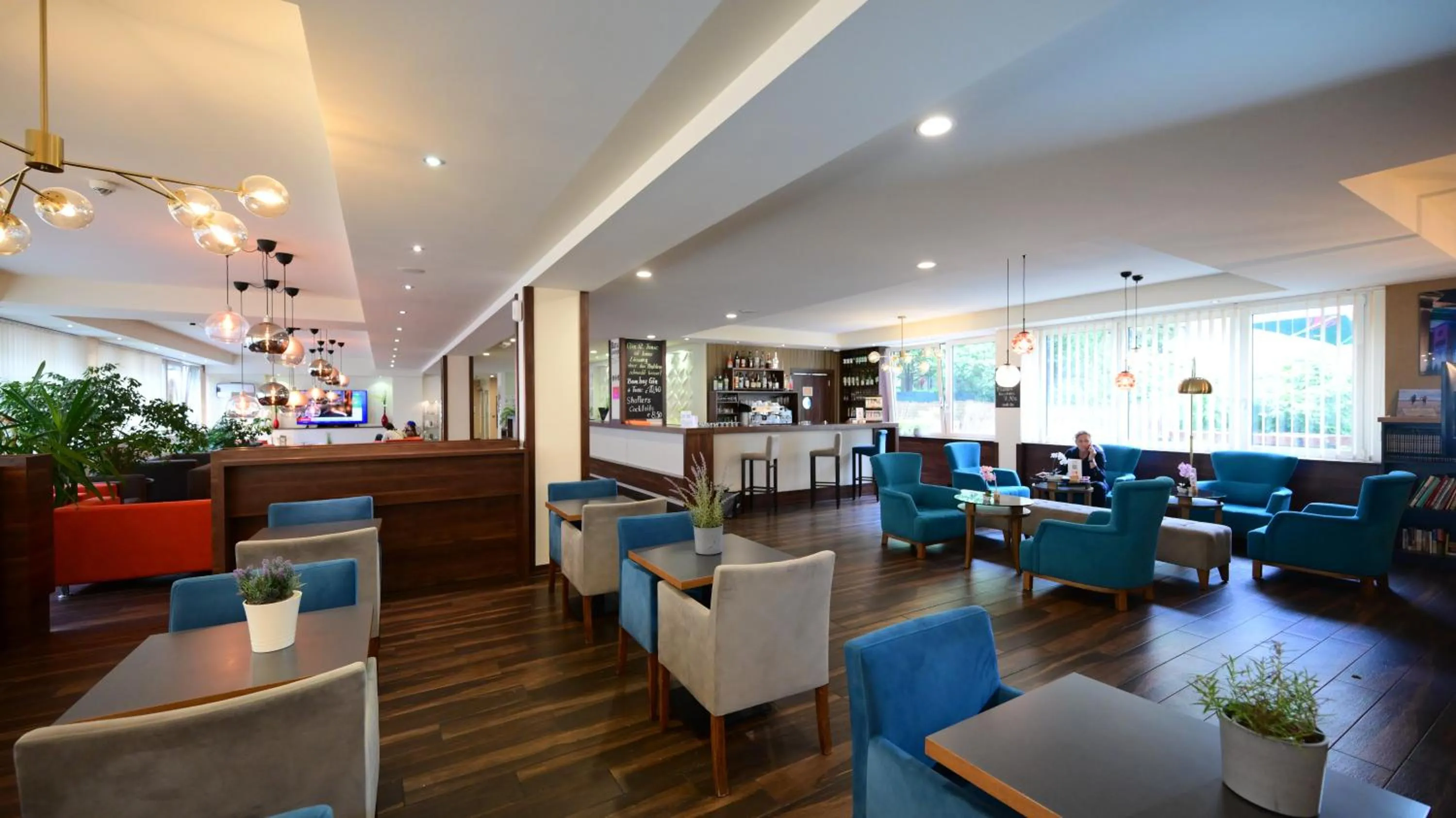 Lounge or bar in Motel Plus Berlin