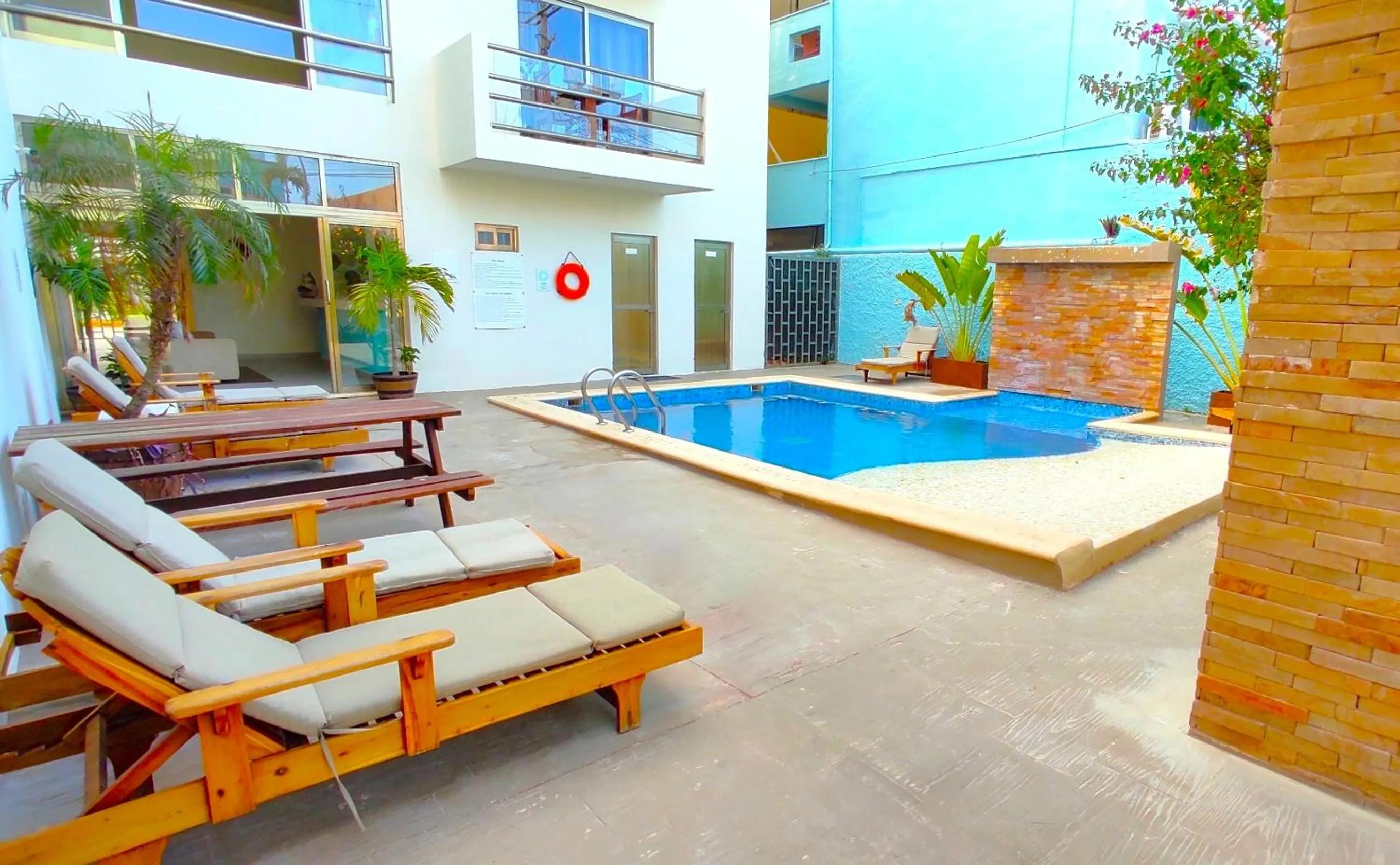 Swimming pool in Arrecifes Suites