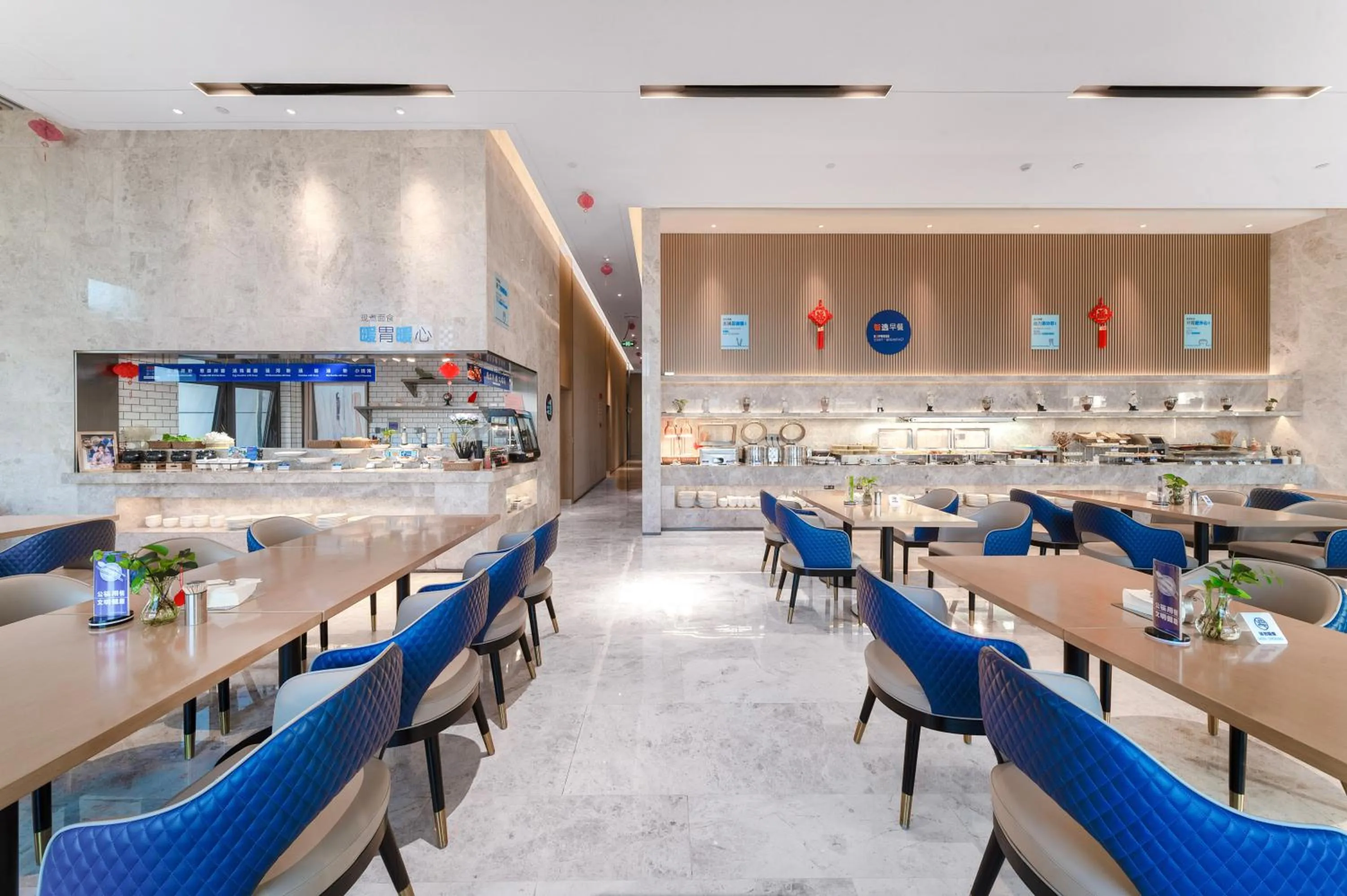 Restaurant/places to eat in Holiday Inn Express Nanchang West Station by IHG