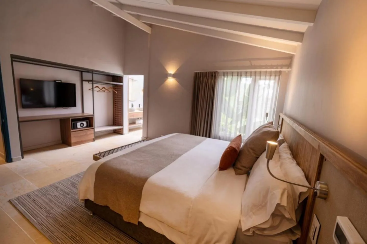 Bedroom, Bed in Termales El Otoño