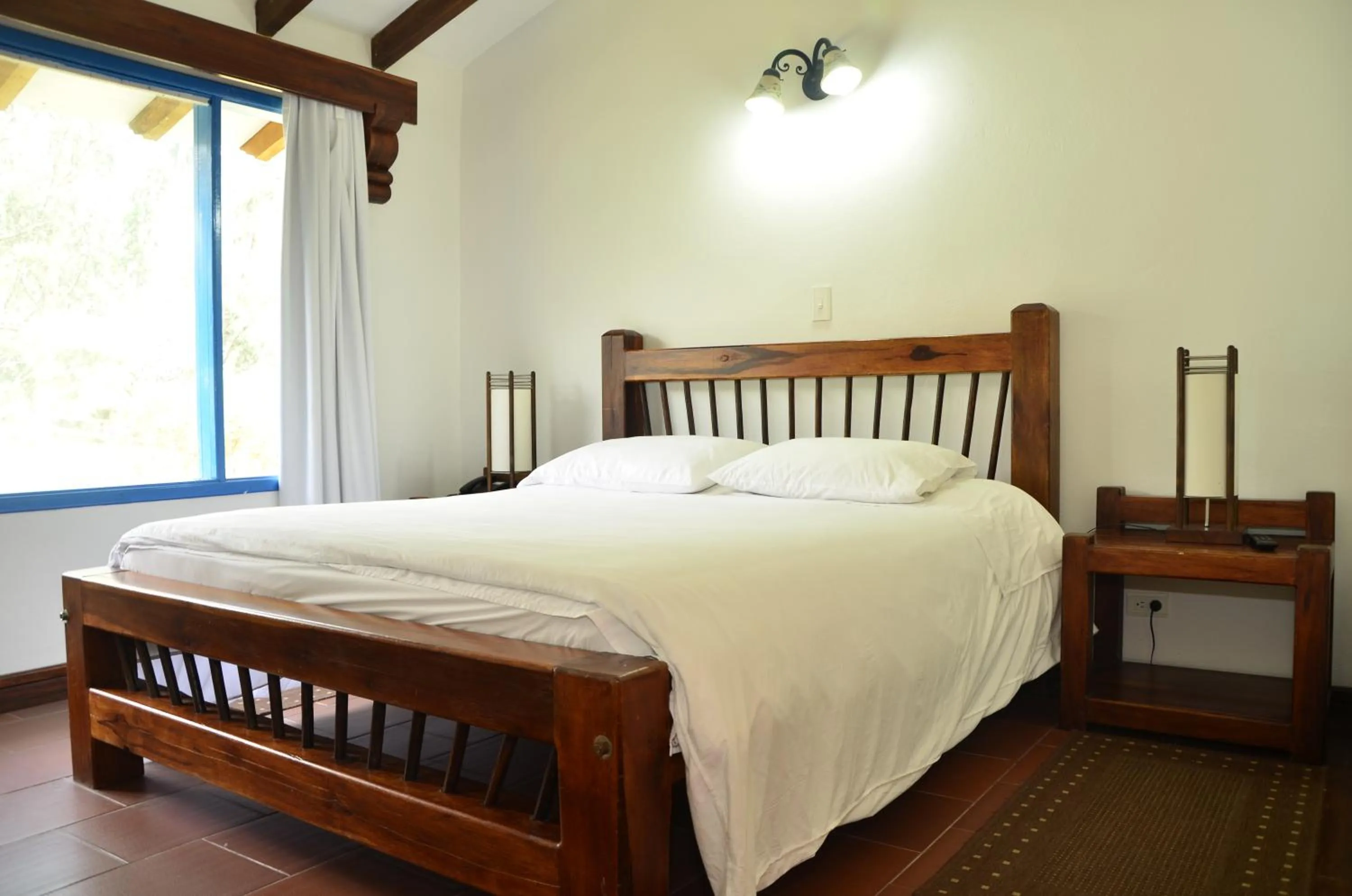 Photo of the whole room, Bed in Termales El Otoño