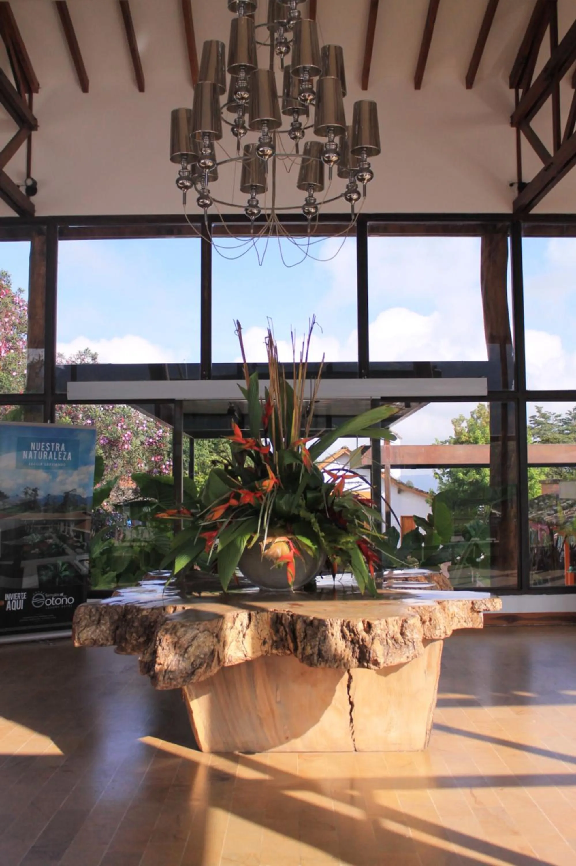 Lobby or reception in Termales El Otoño