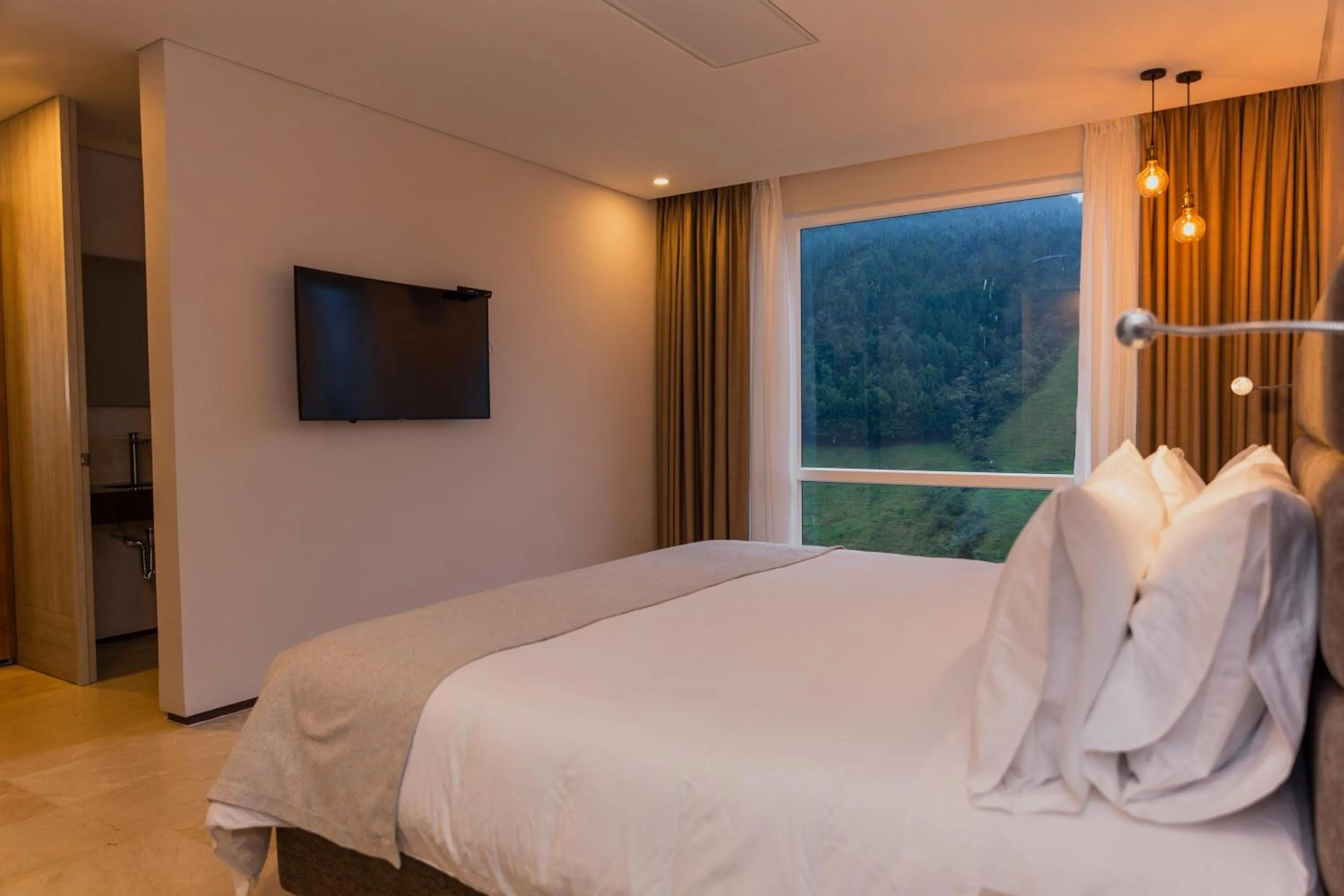 Bedroom, Bed in Termales El Otoño