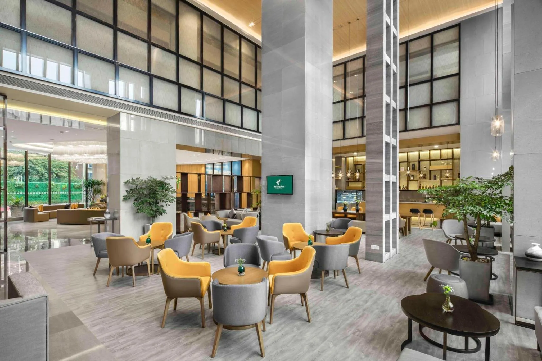 Lounge or bar in Holiday Inn Chengdu Airport by IHG - Free Shuttle to Shuangliu International Airport