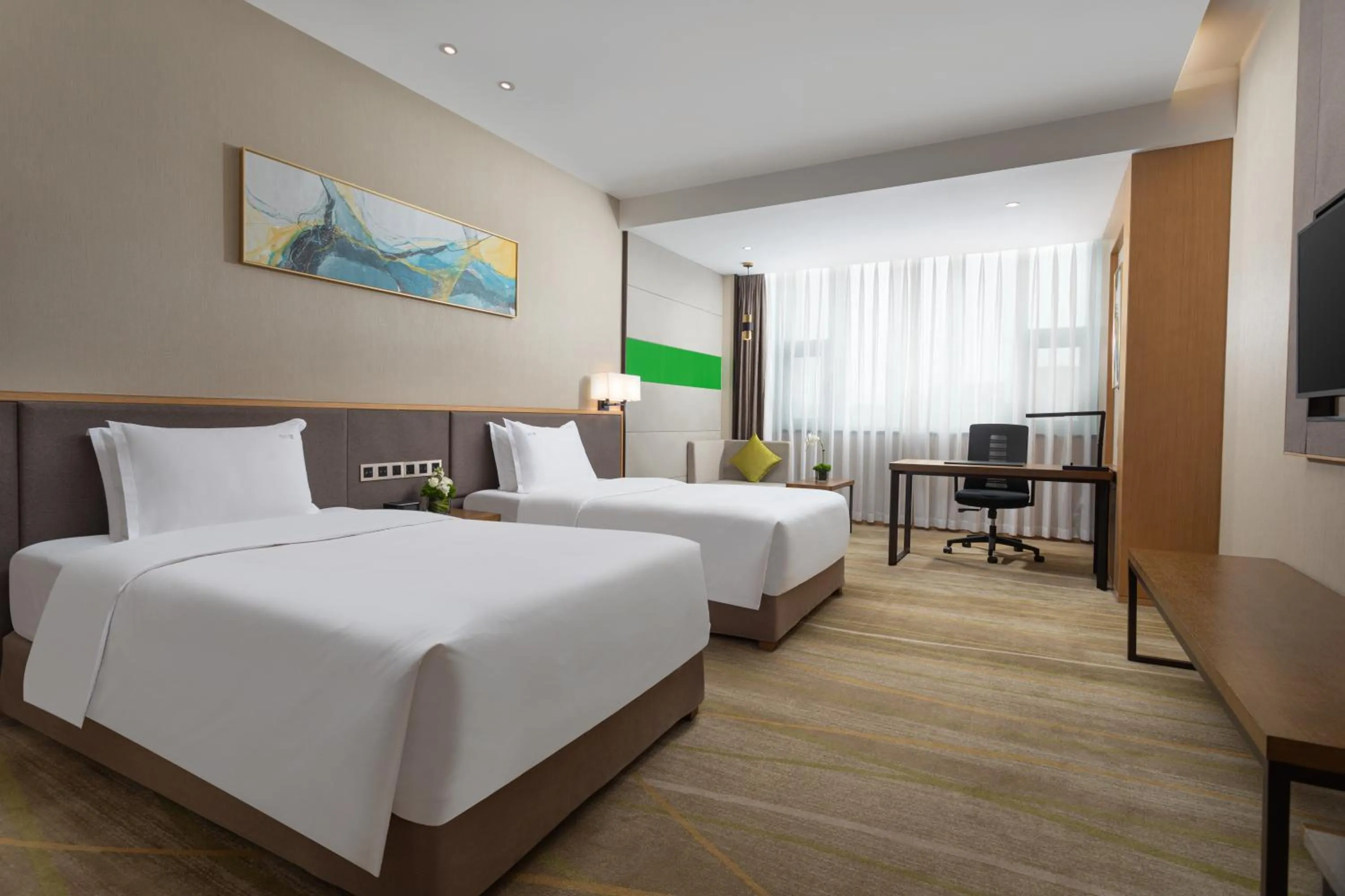 Bed in Holiday Inn Chengdu Airport by IHG - Free Shuttle to Shuangliu International Airport