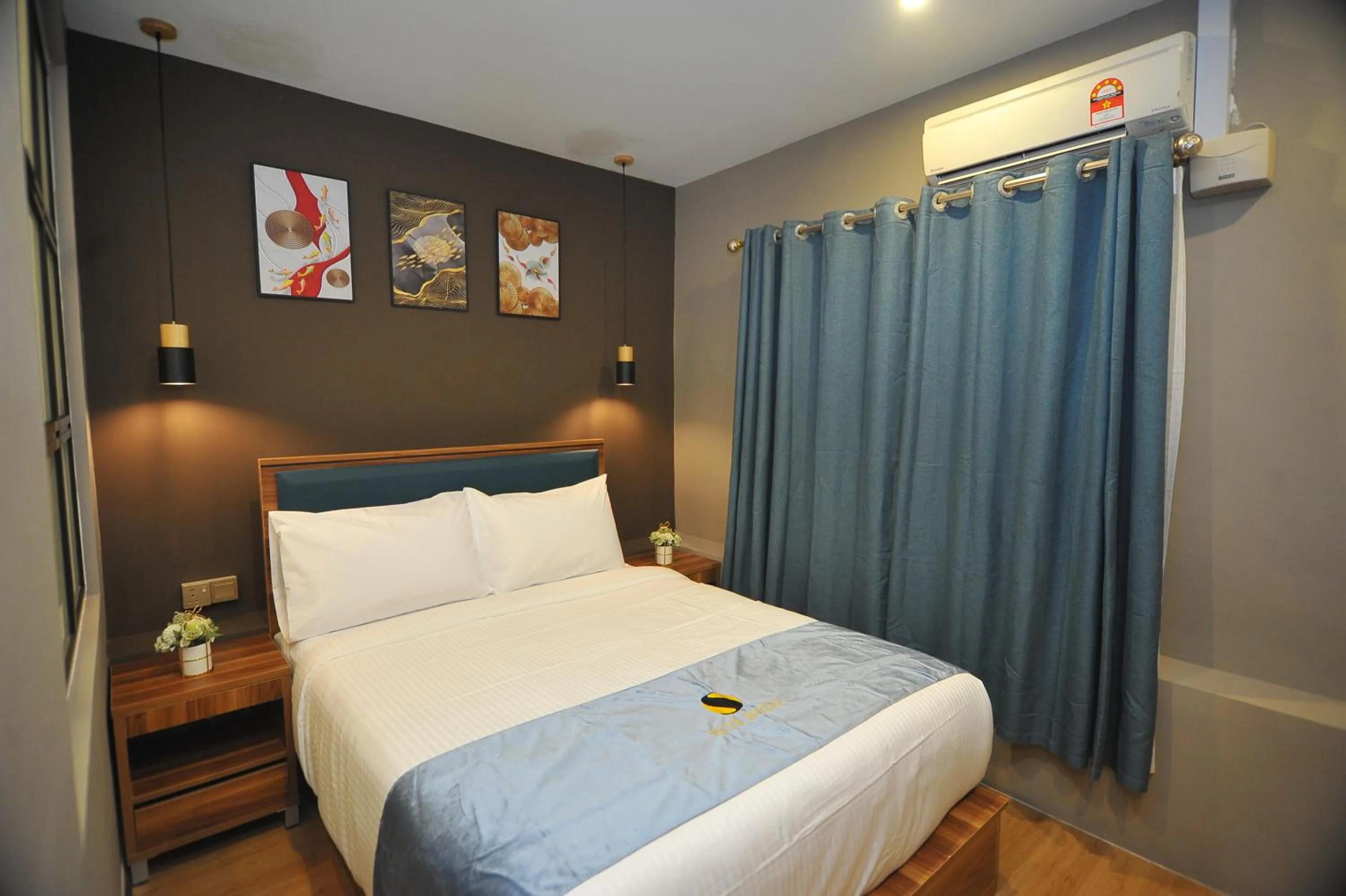 Bed in Skye Hotel Sunway