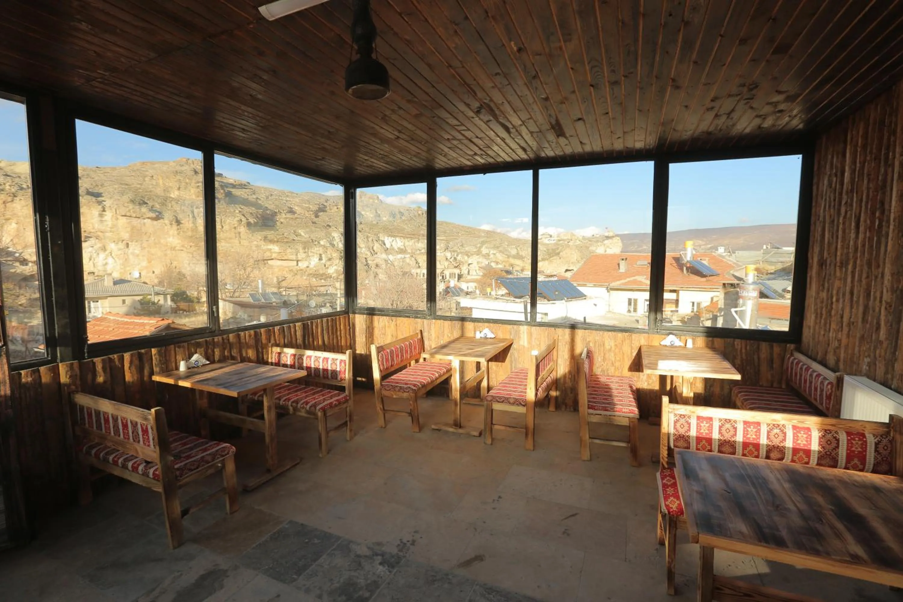 Restaurant/places to eat in Sandık cave house