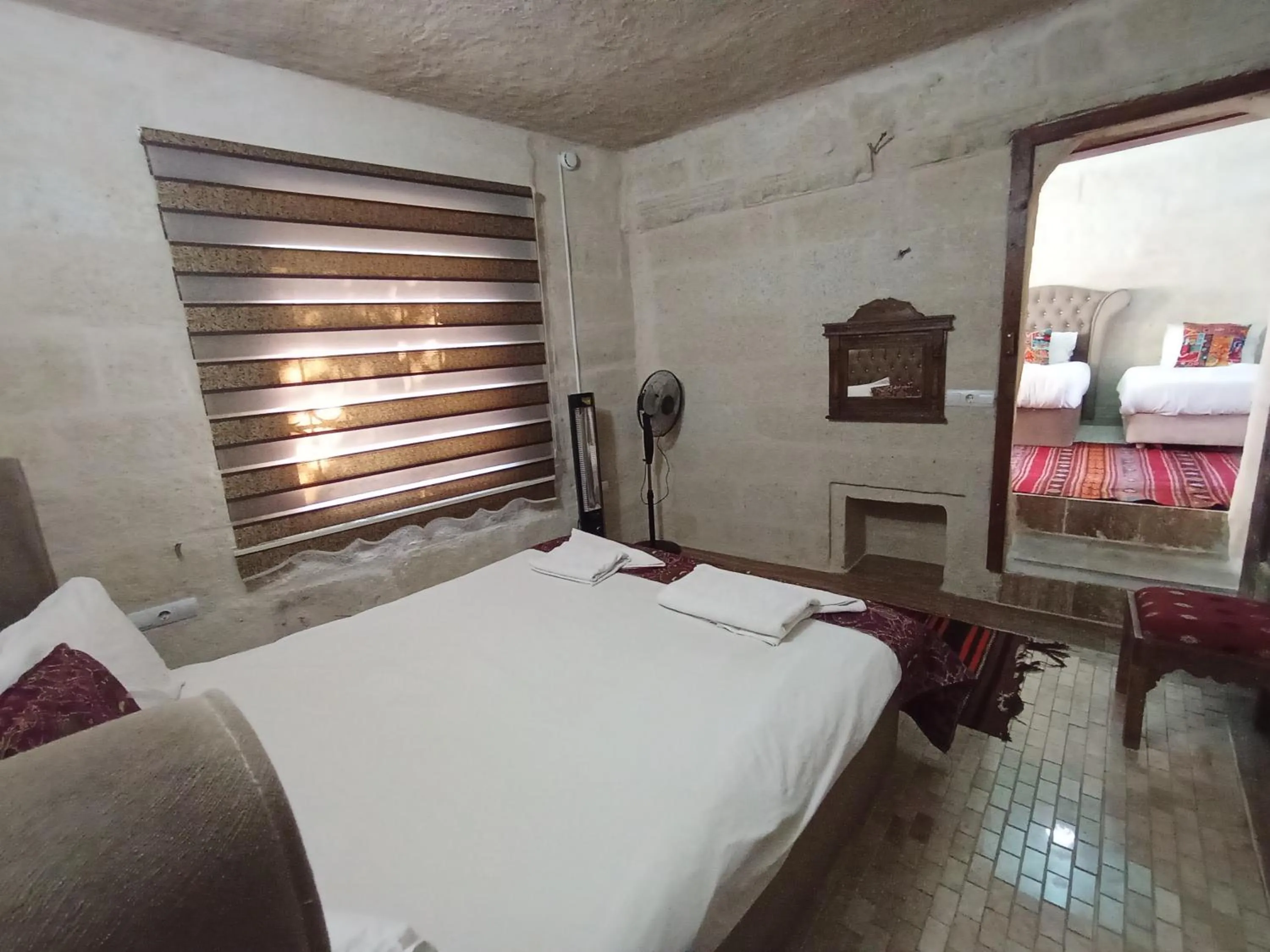 Bed in Sandık cave house
