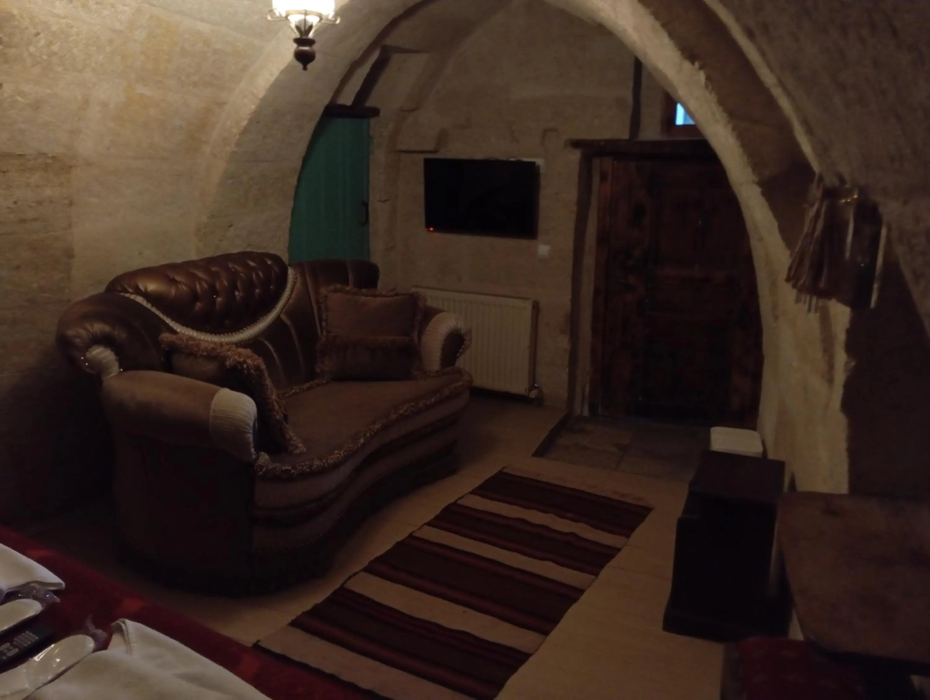 Seating area in Sandık cave house