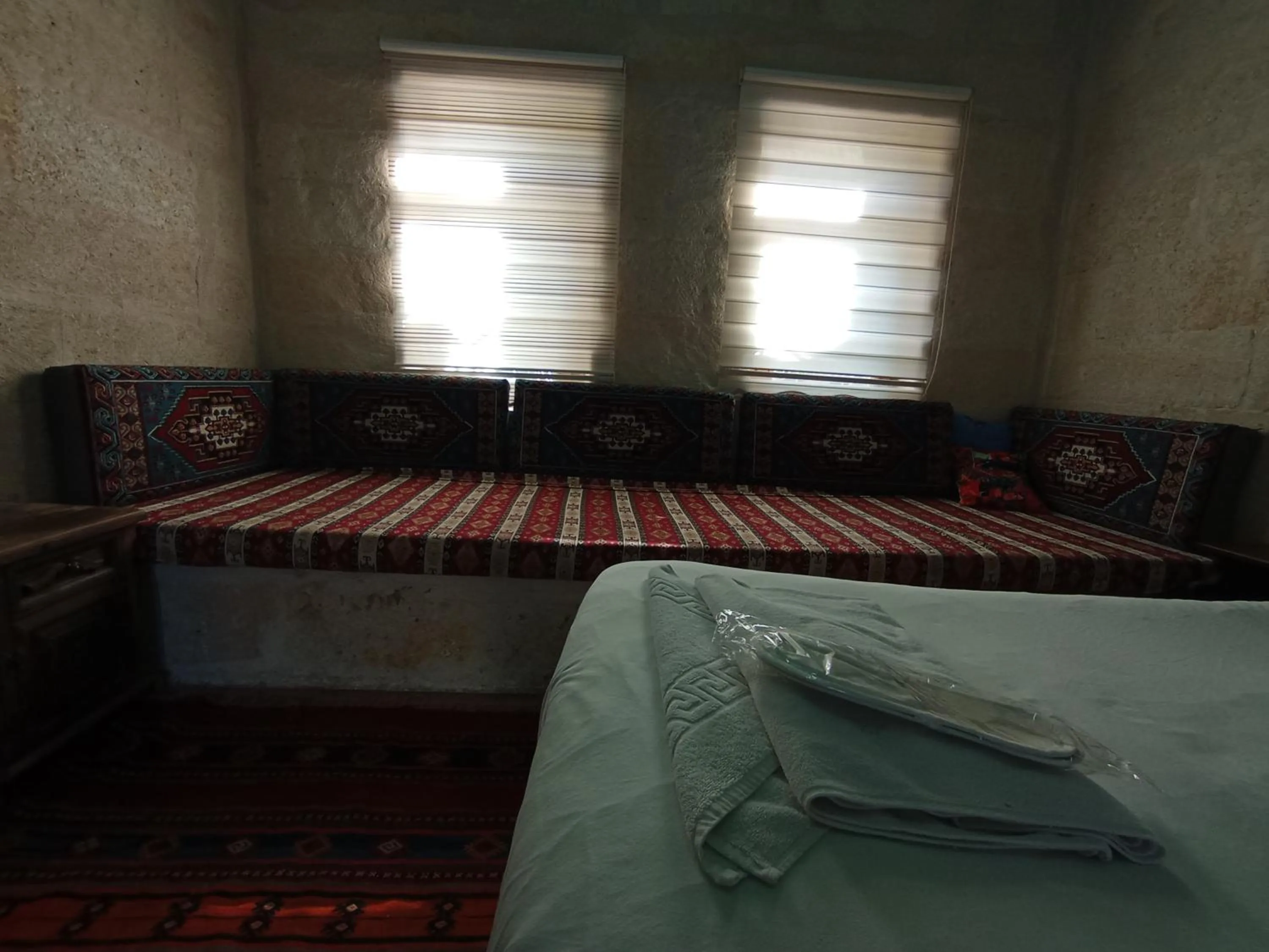 Bed in Sandık cave house