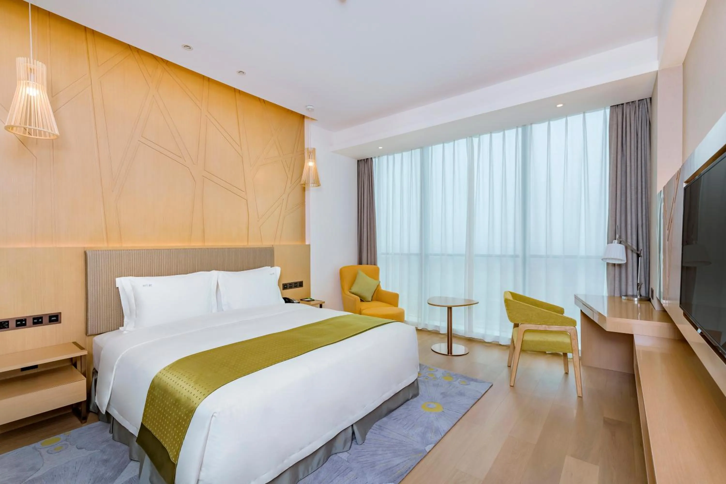 Bedroom, Bed in Holiday Inn Changsha Dawangshan by IHG