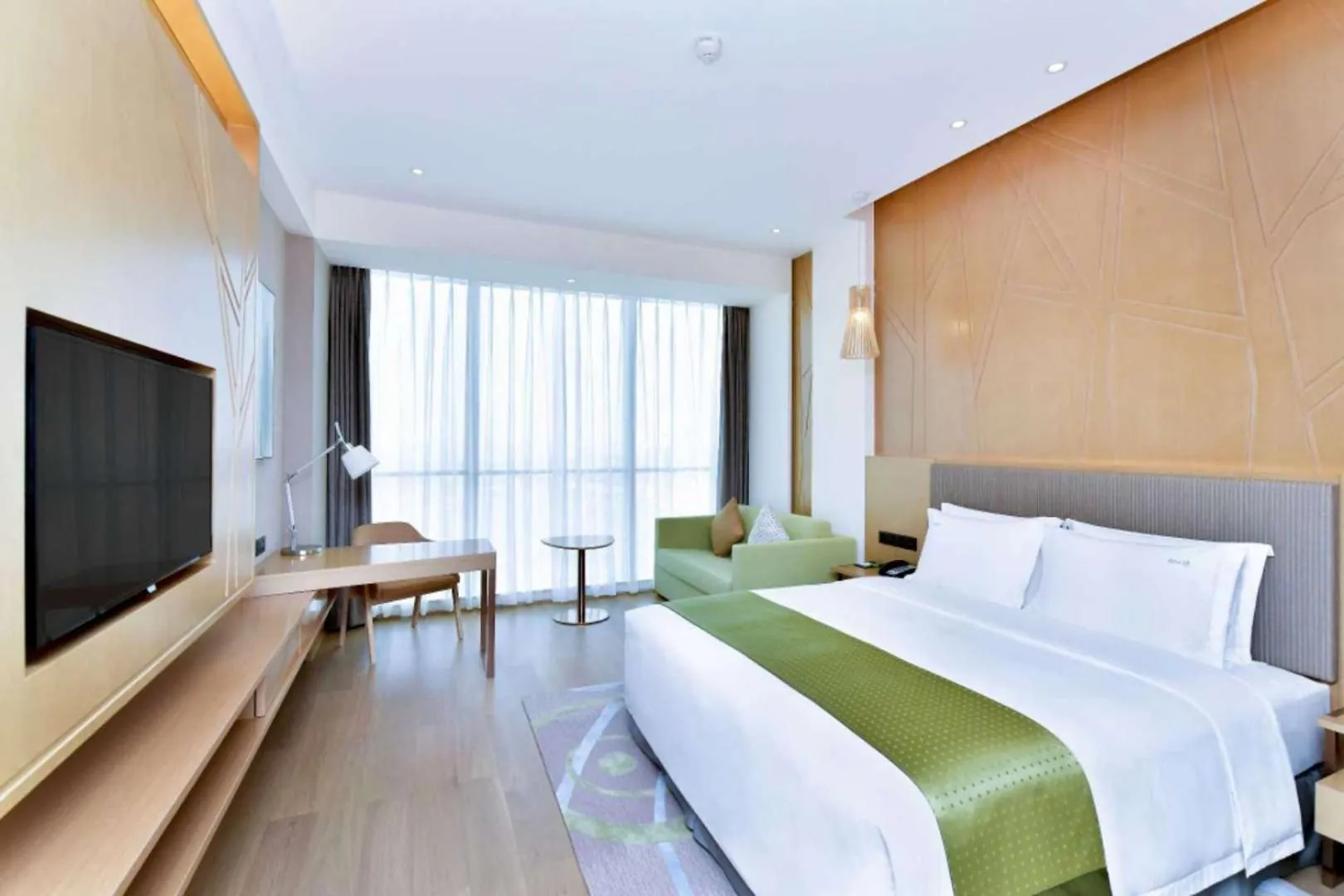 Bed in Holiday Inn Changsha Dawangshan by IHG