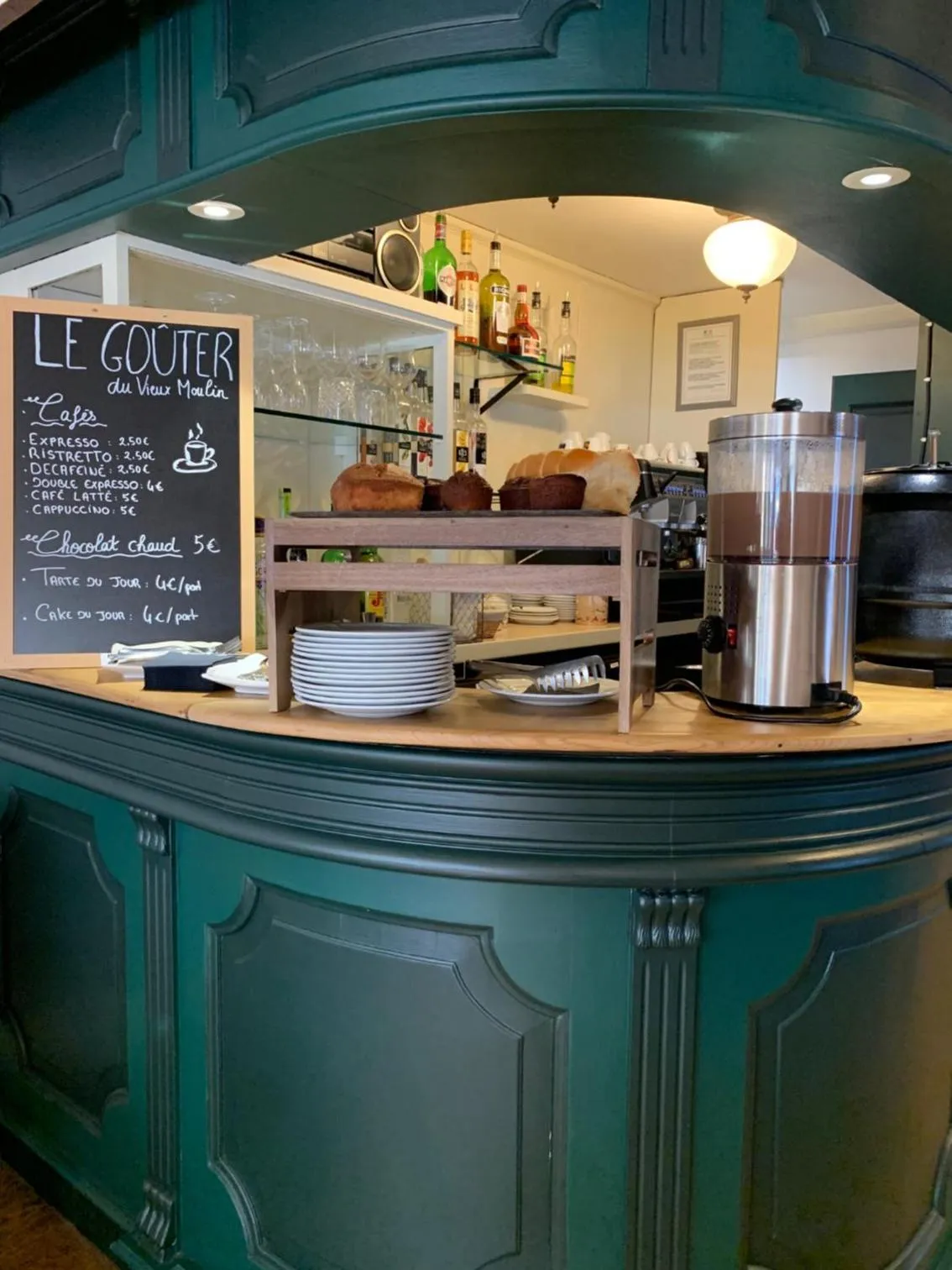 Lounge or bar in Au Vieux Moulin