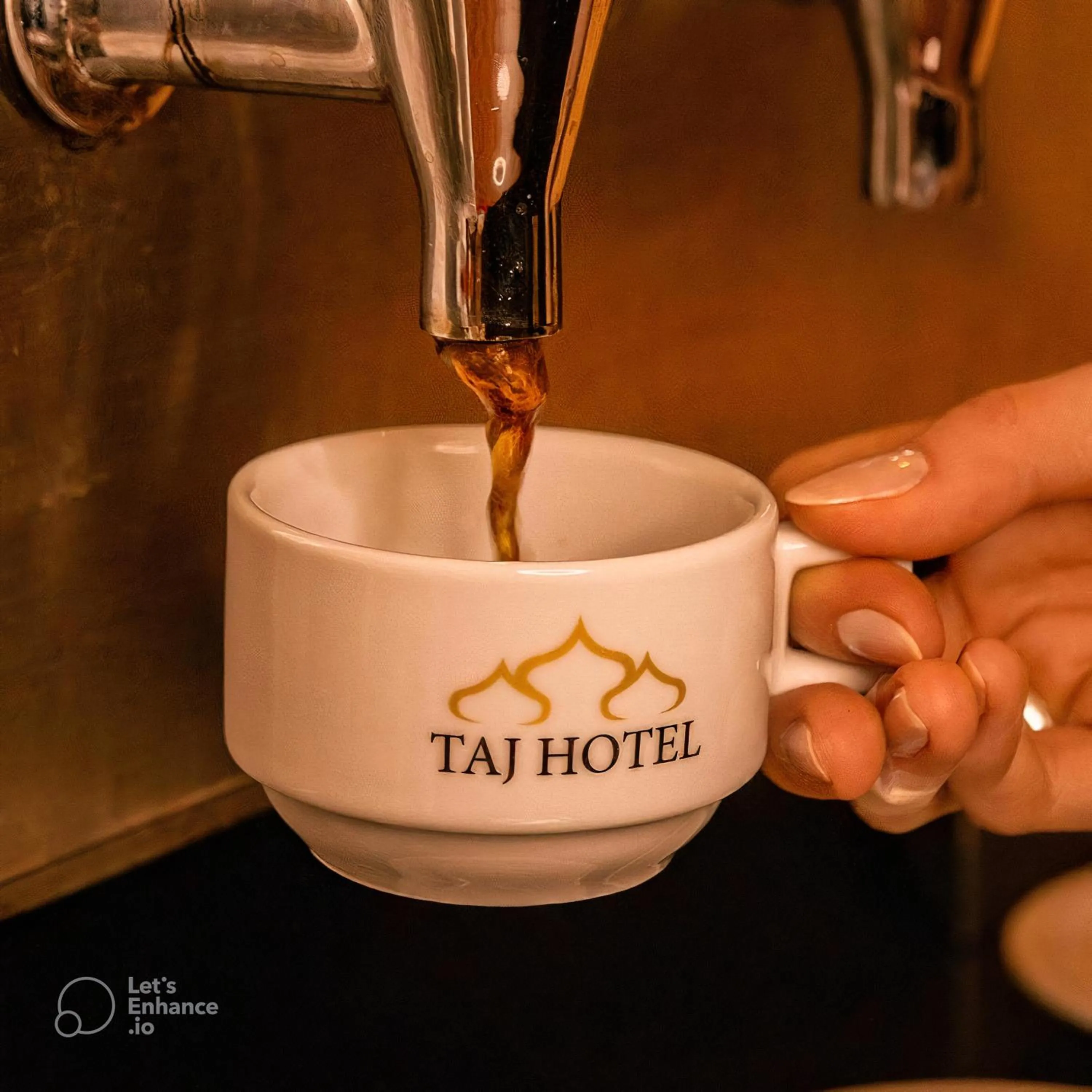 Restaurant/places to eat in Taj Hotel