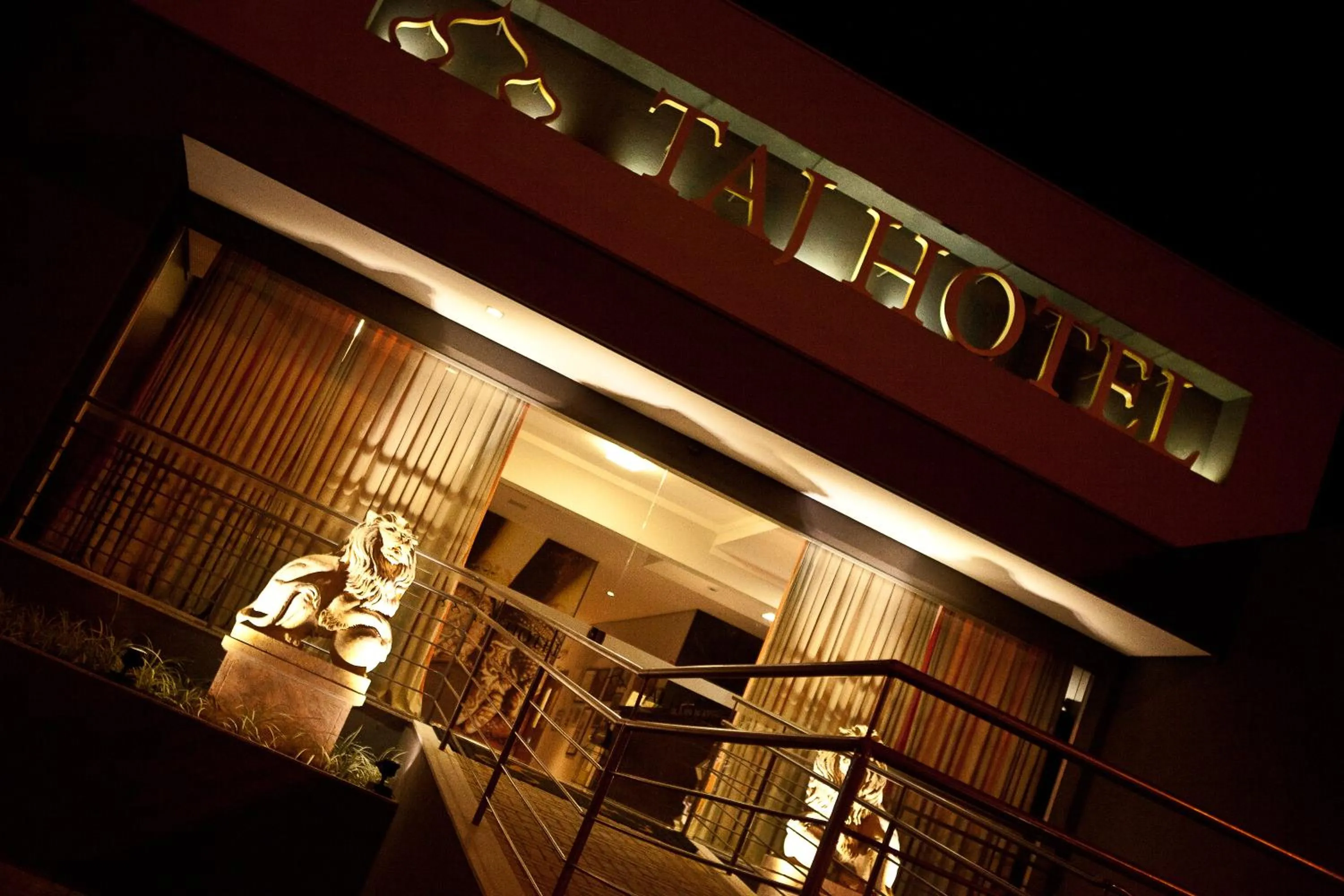 Facade/entrance in Taj Hotel