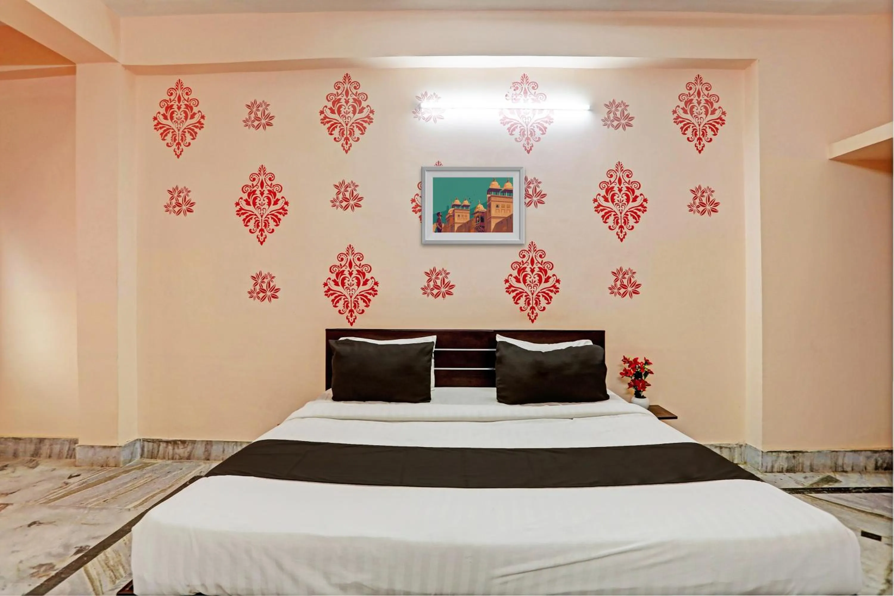 Bedroom, Bed in Hotel O Aarshi Palace