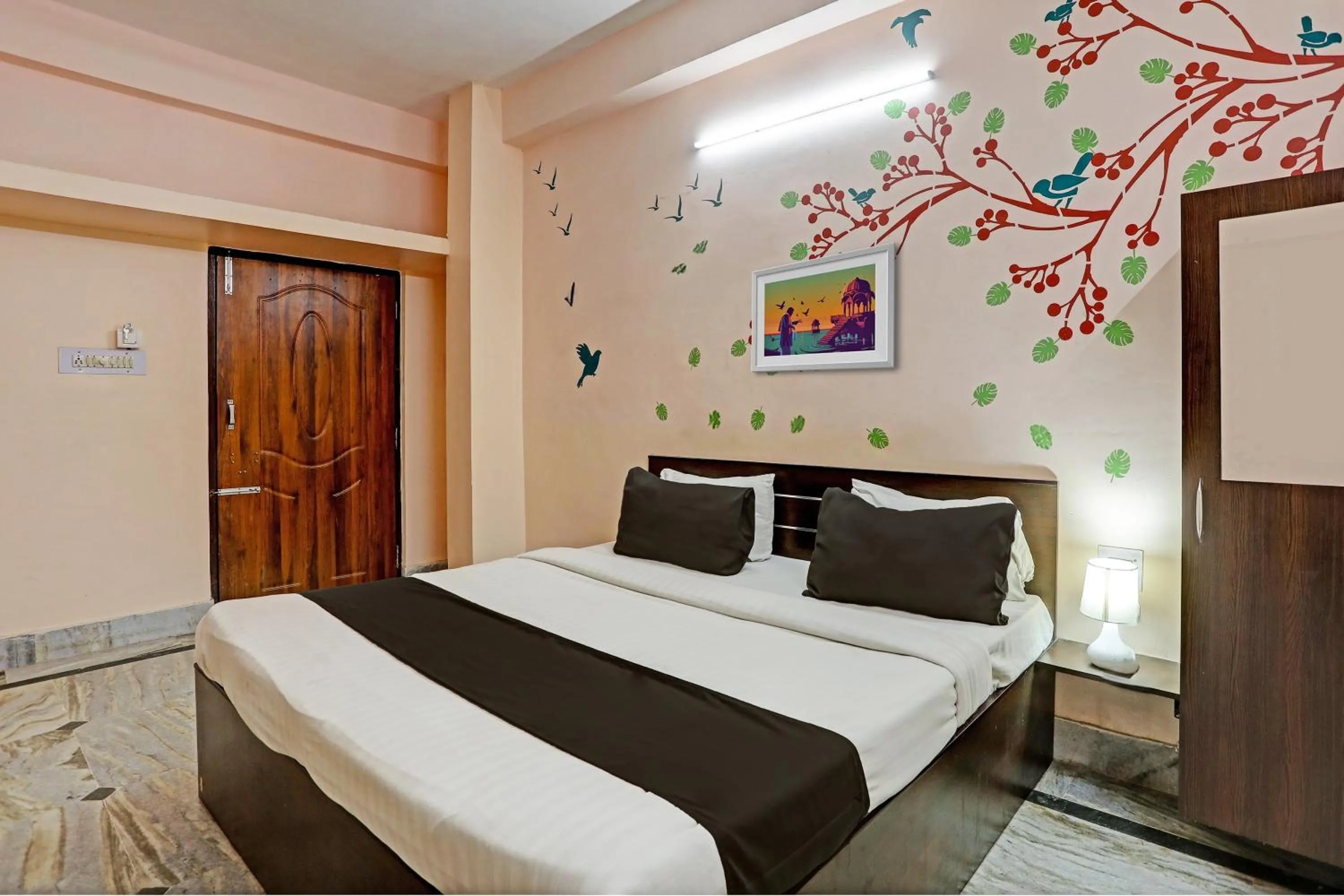 Bedroom, Bed in Hotel O Aarshi Palace