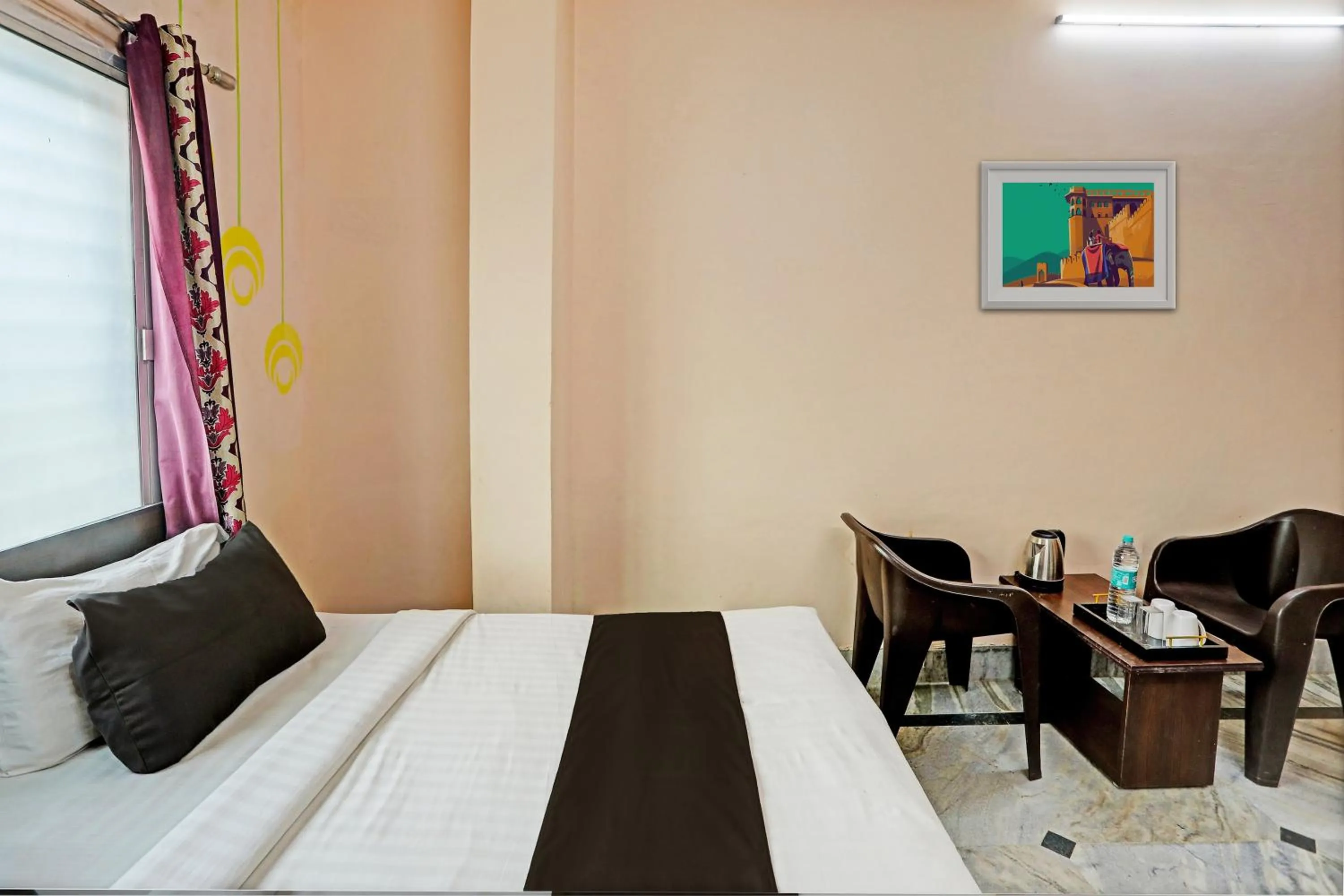 Bedroom, Bed in Hotel O Aarshi Palace