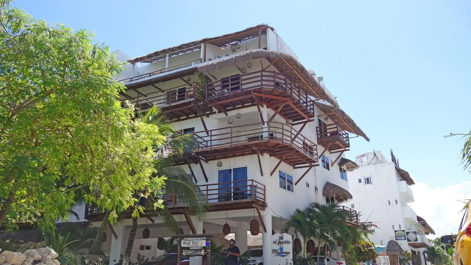 Property building in El Fuerte Beach Apartments