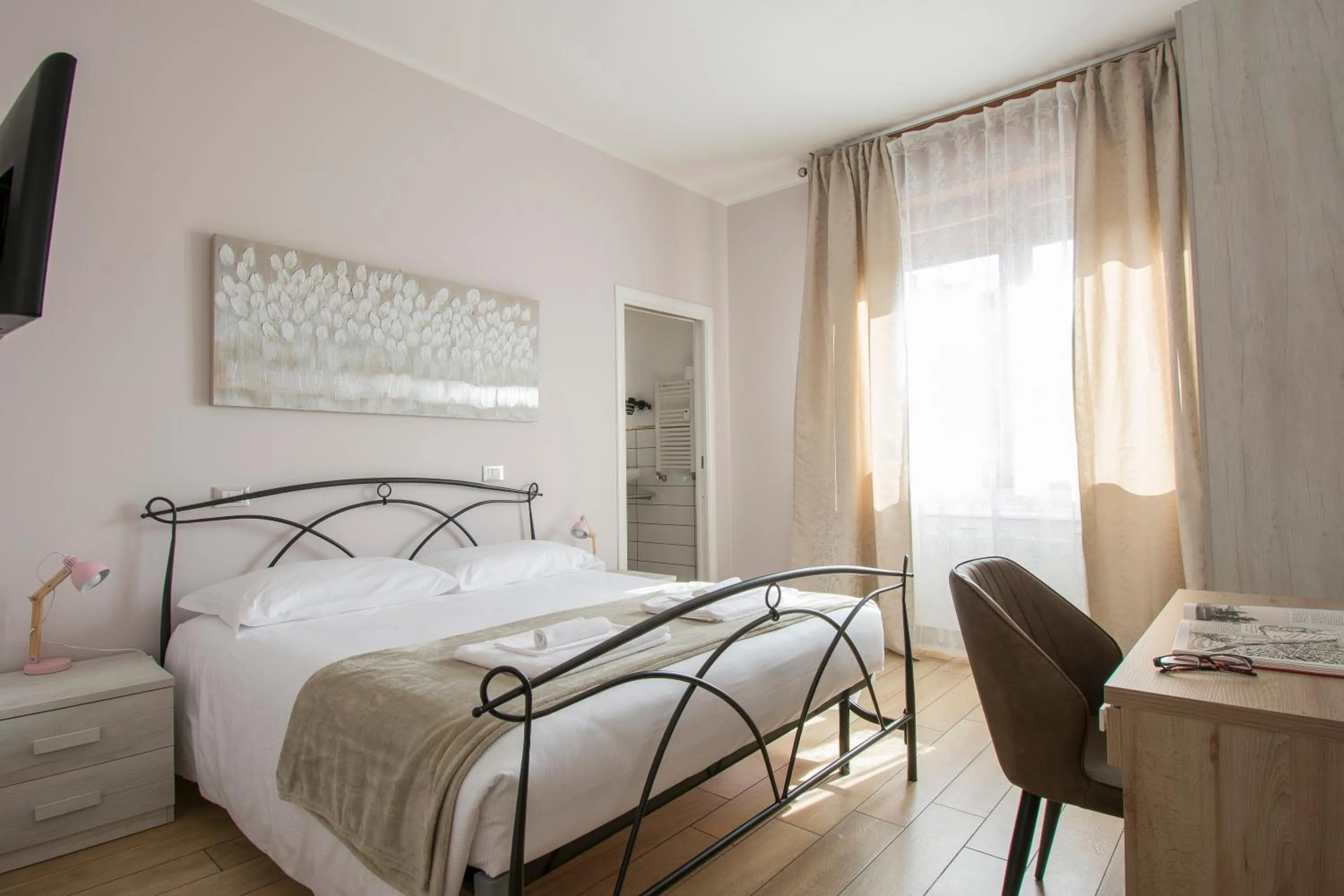 Photo of the whole room, Bed in Il Mughetto