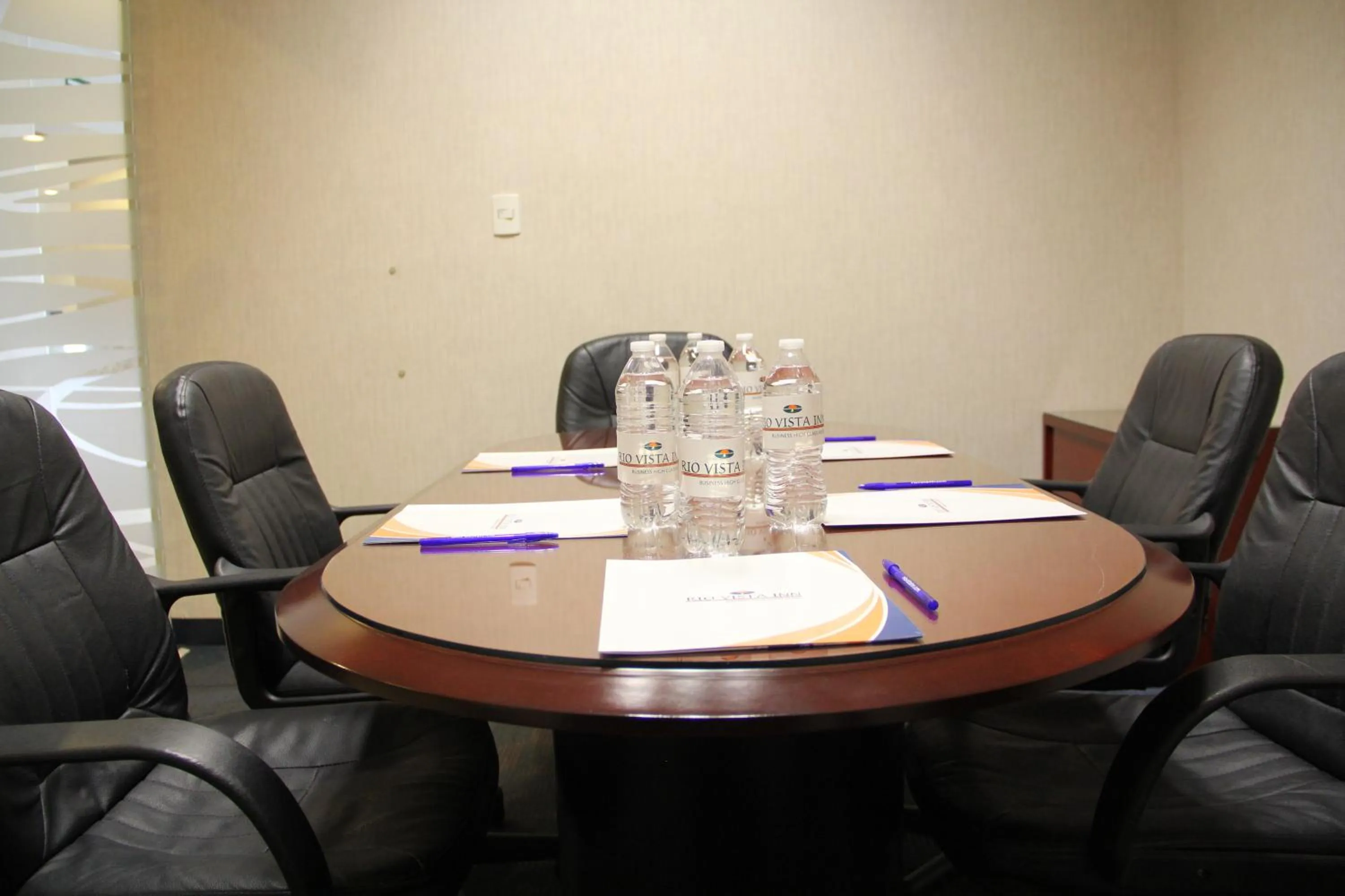 Meeting/conference room in Rio Vista Inn Business High Class Hotel Poza Rica
