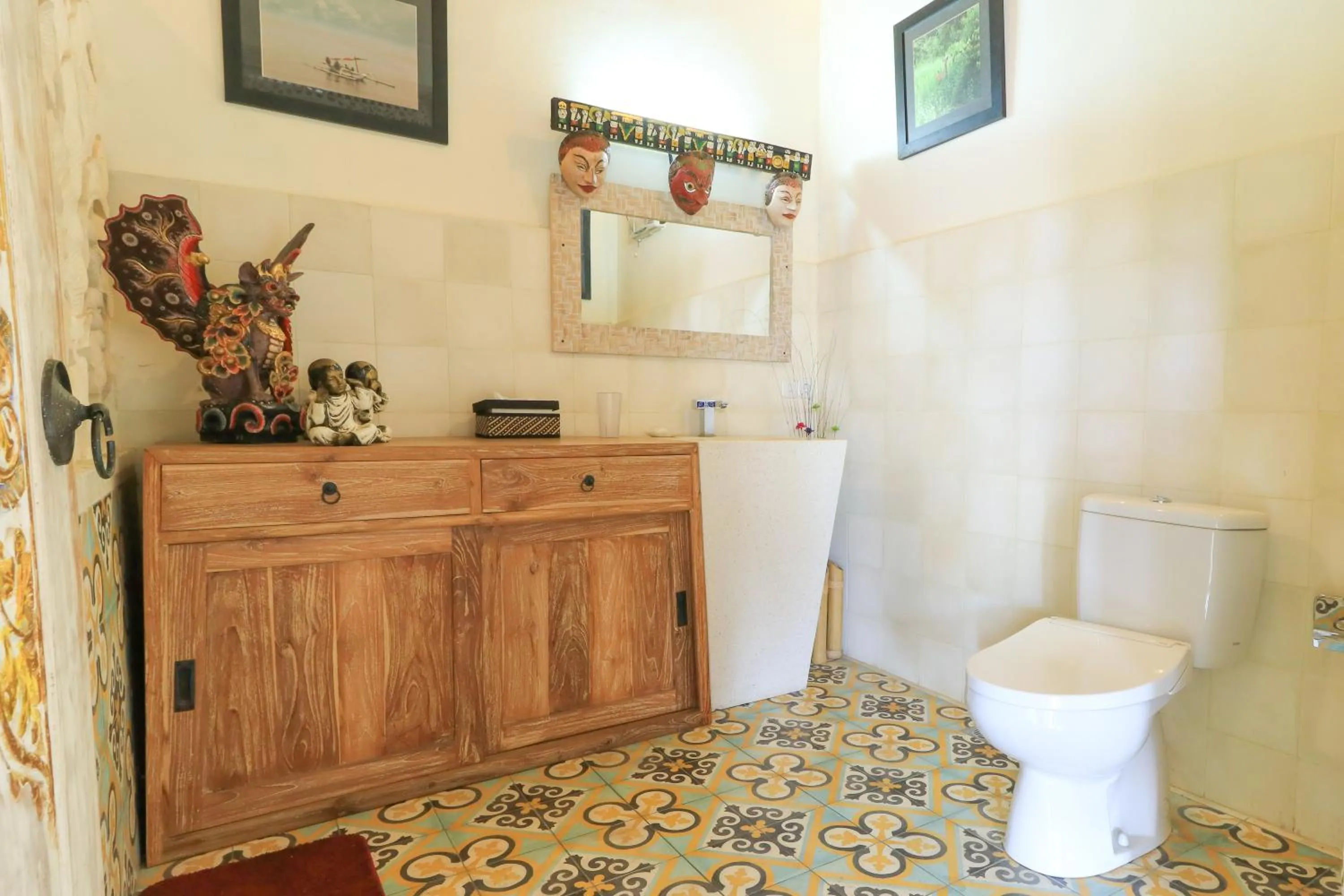 Bathroom in Ubud Chez Nyoman