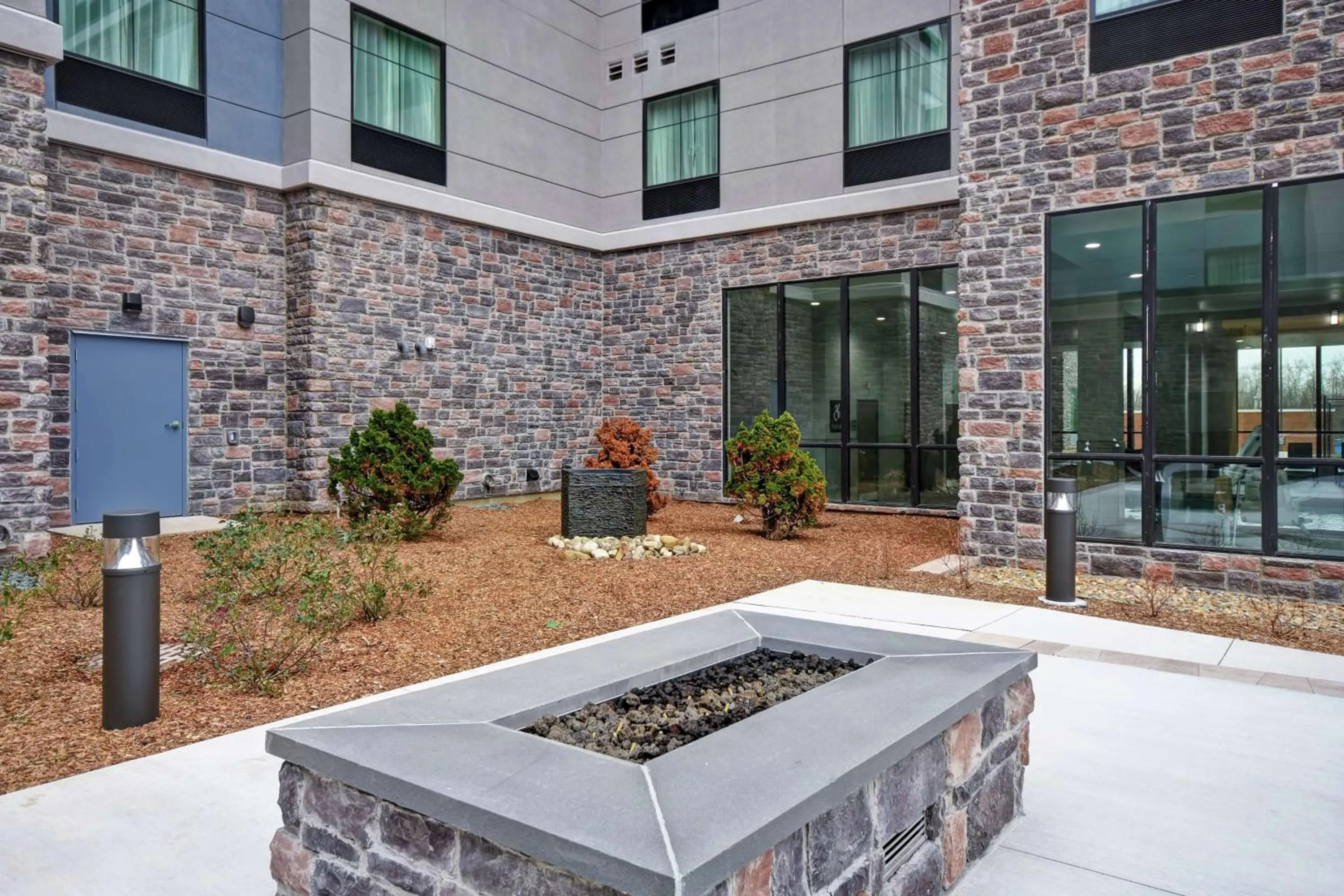 Patio in Homewood Suites By Hilton Orange New Haven