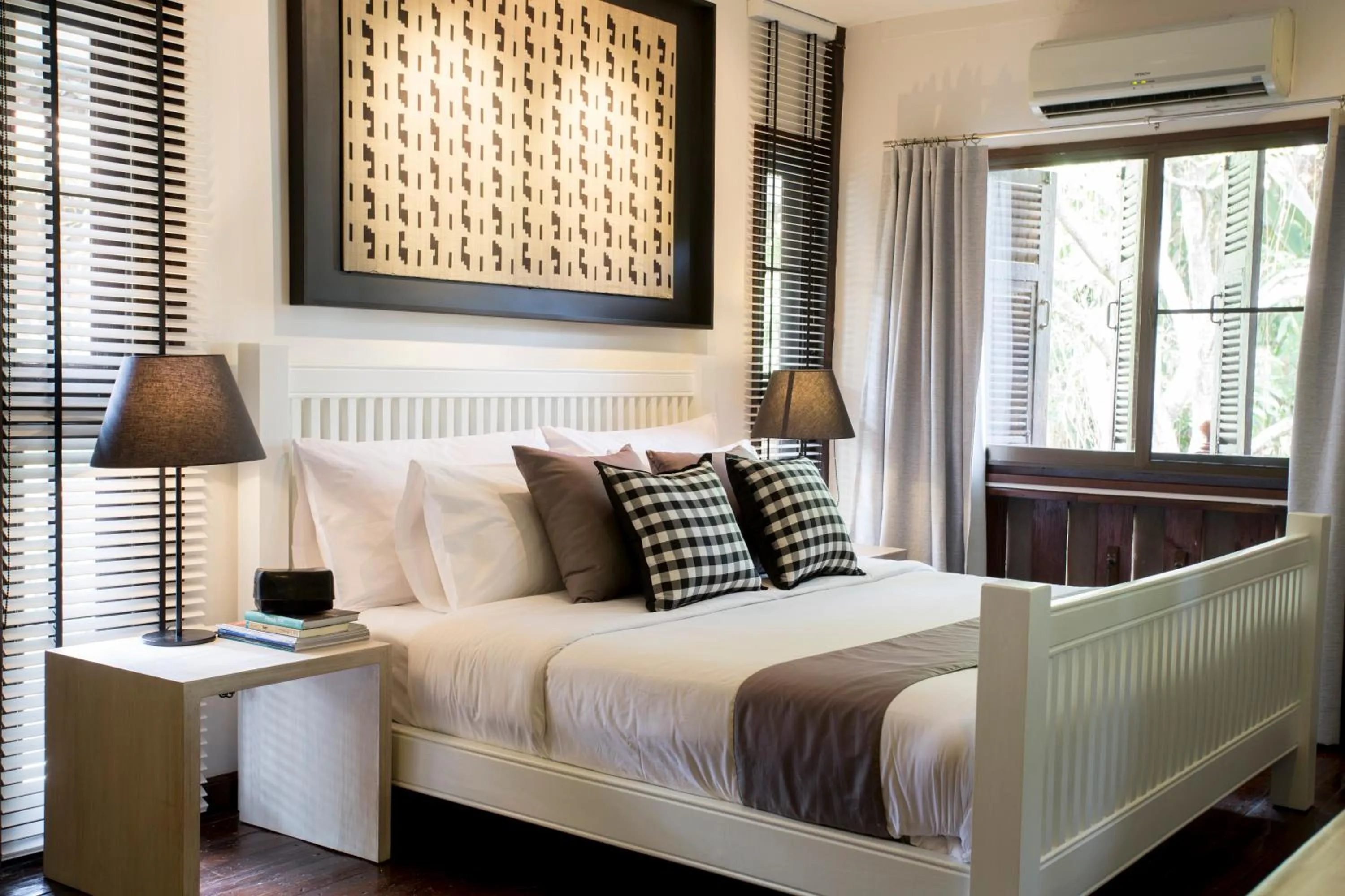 Bed in Tolani Northgate Villa Chiang Mai