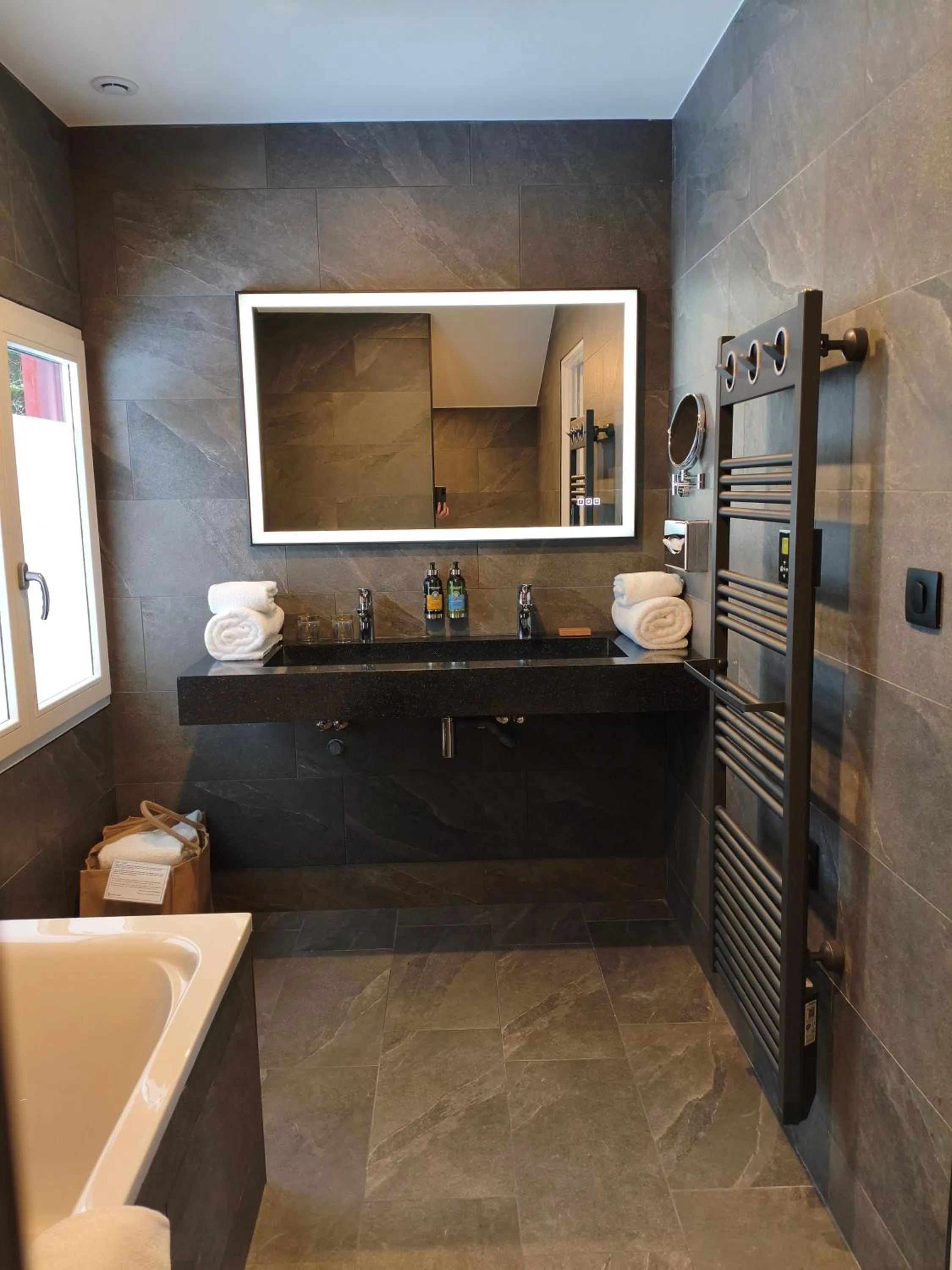 Hôtel Restaurant Spa Les Jardins De Sophie