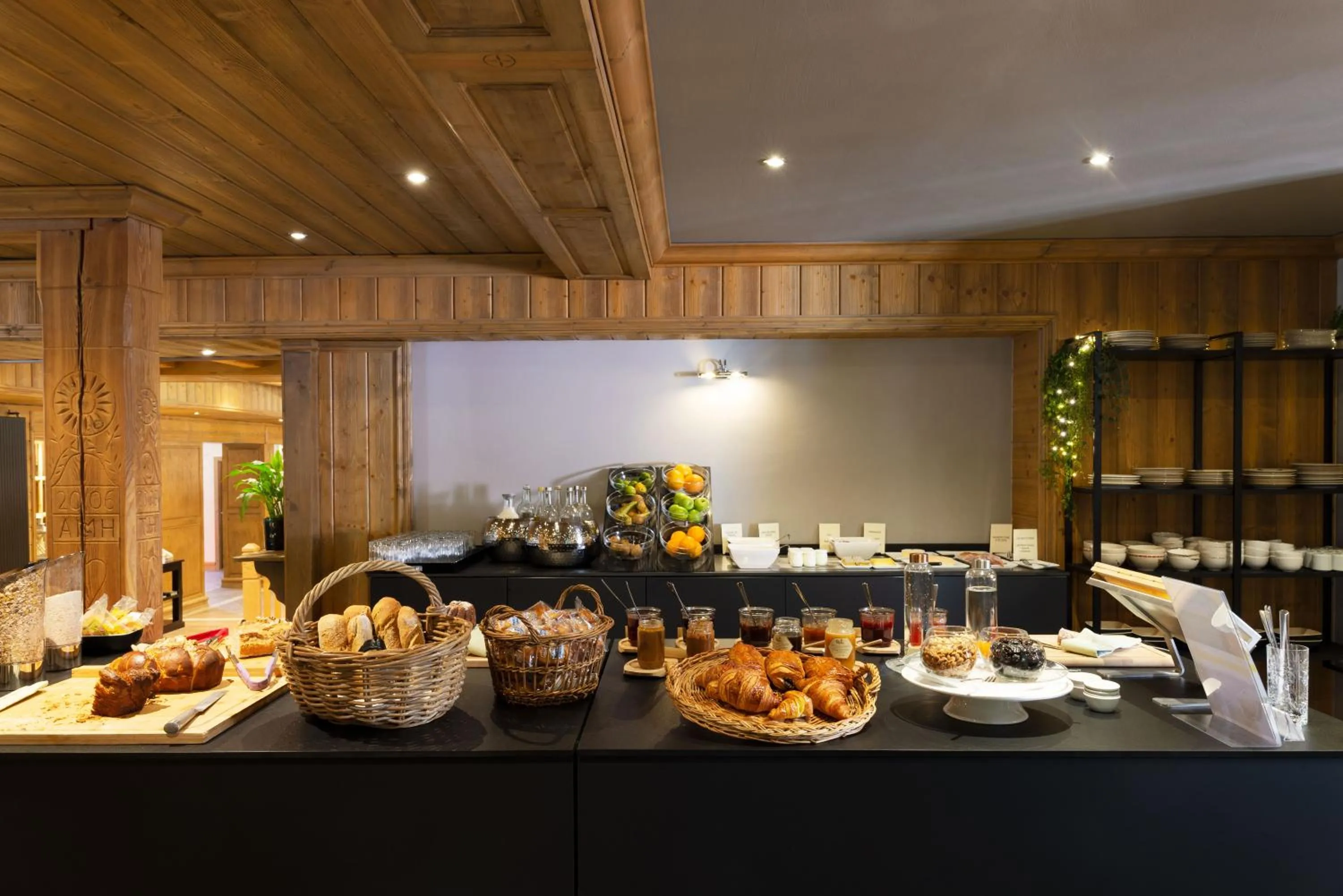 Food and drinks in Hôtel Restaurant Spa Les Jardins De Sophie