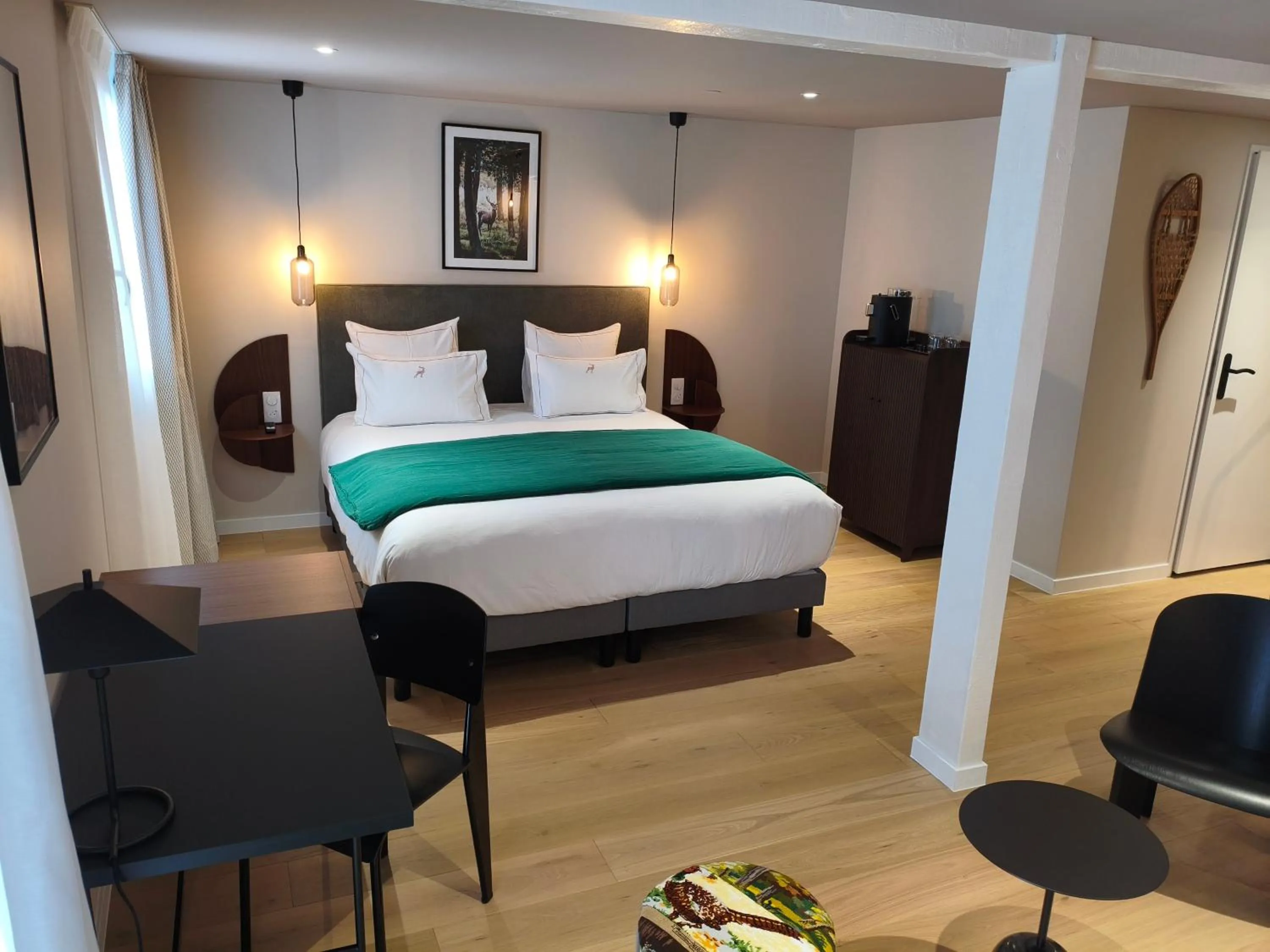 Bedroom, Bed in Hôtel Restaurant Spa Les Jardins De Sophie