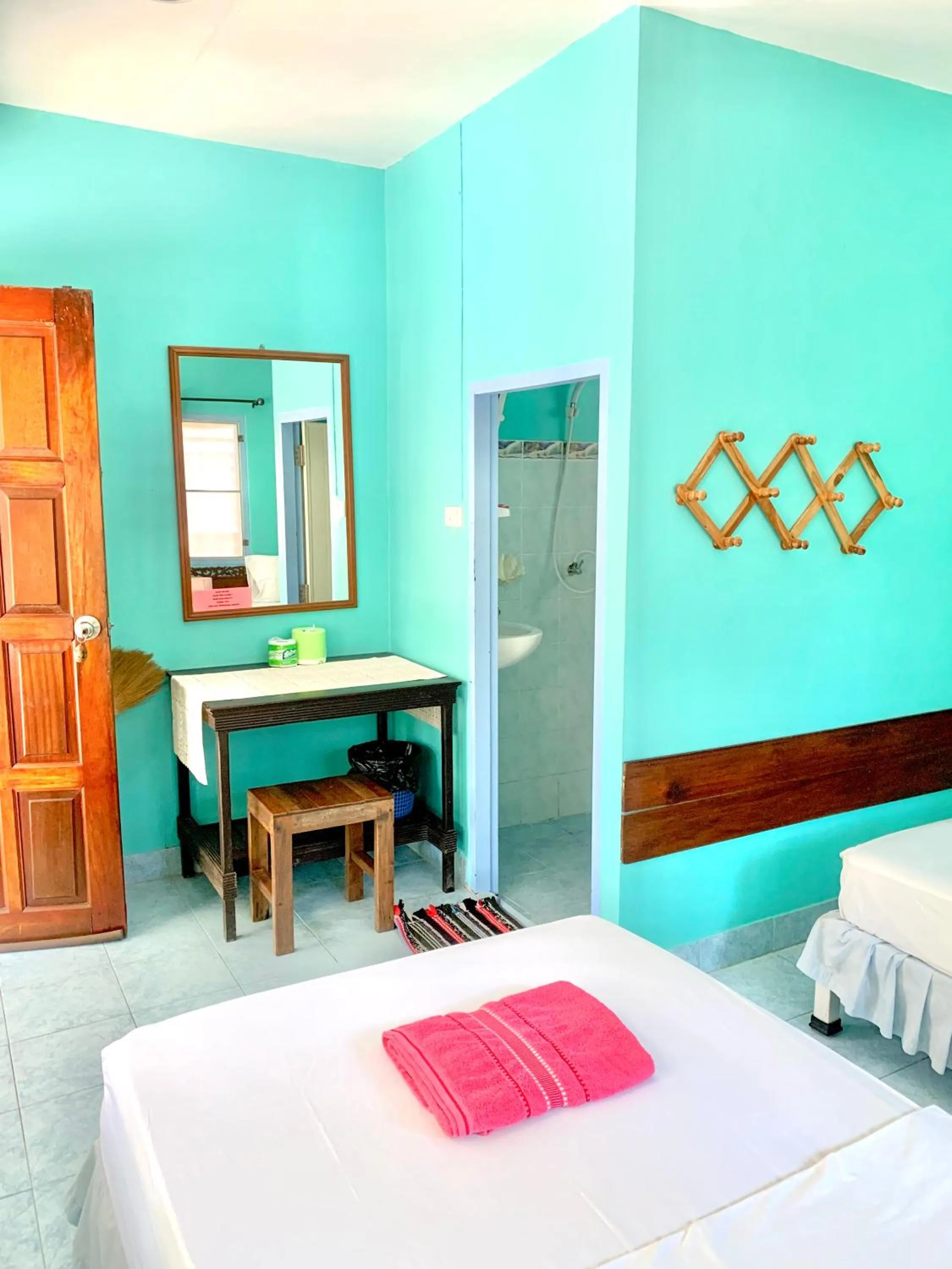 Bed in Koh Tao Tropicana Resort