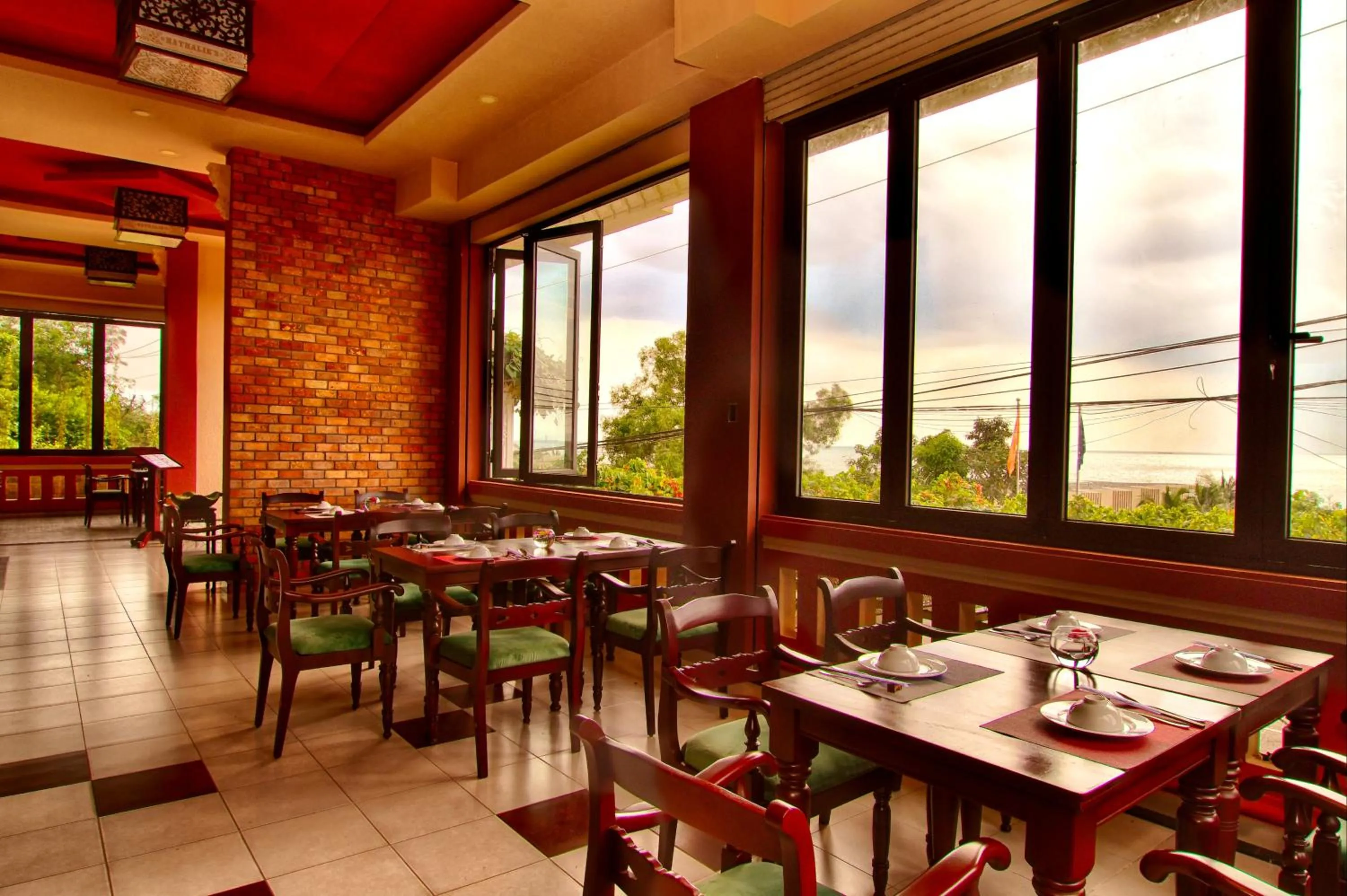 Restaurant/places to eat in Nathalie's Vung Tau Hotel