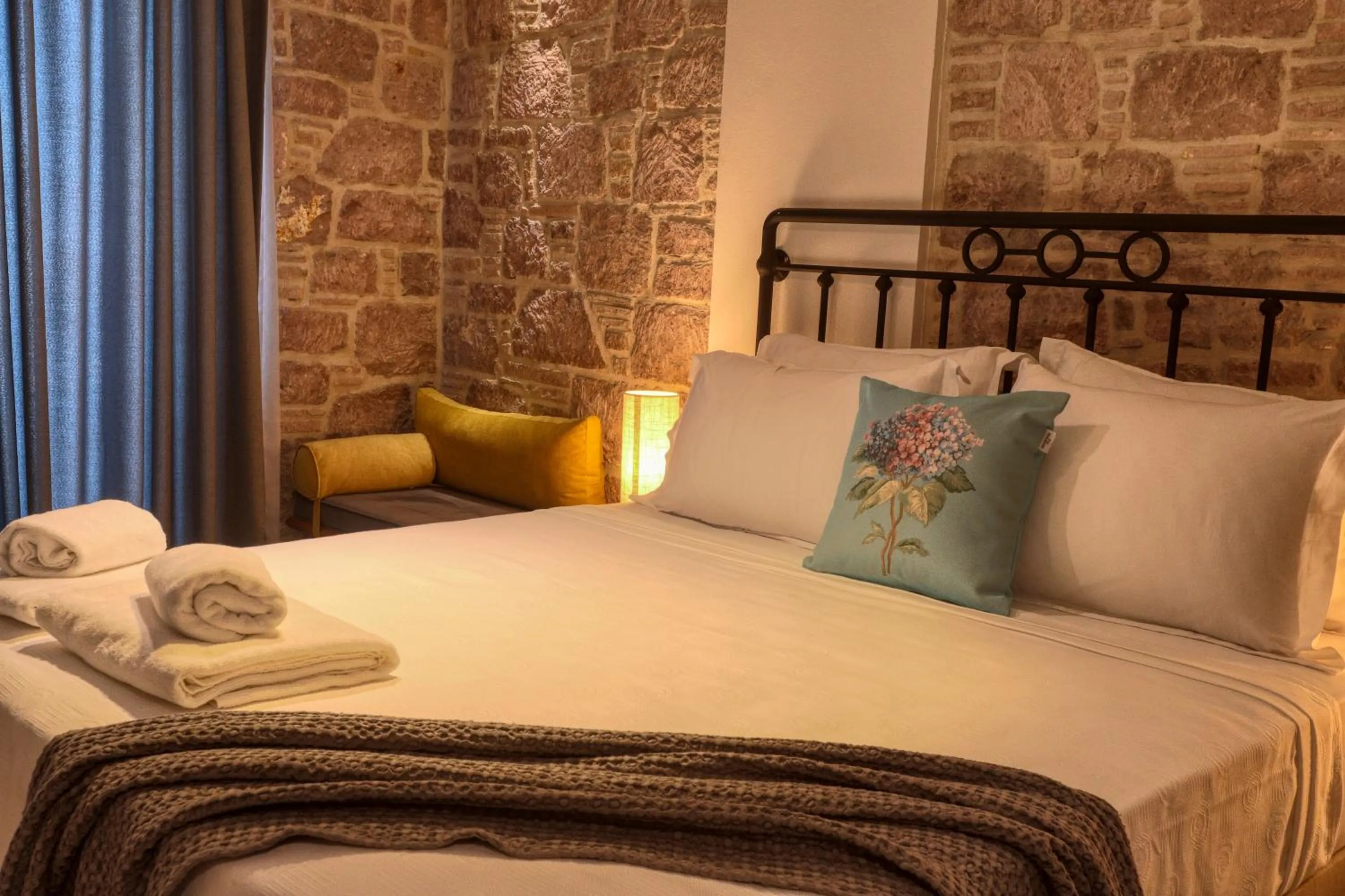 Bed in Sukha Cunda Otel